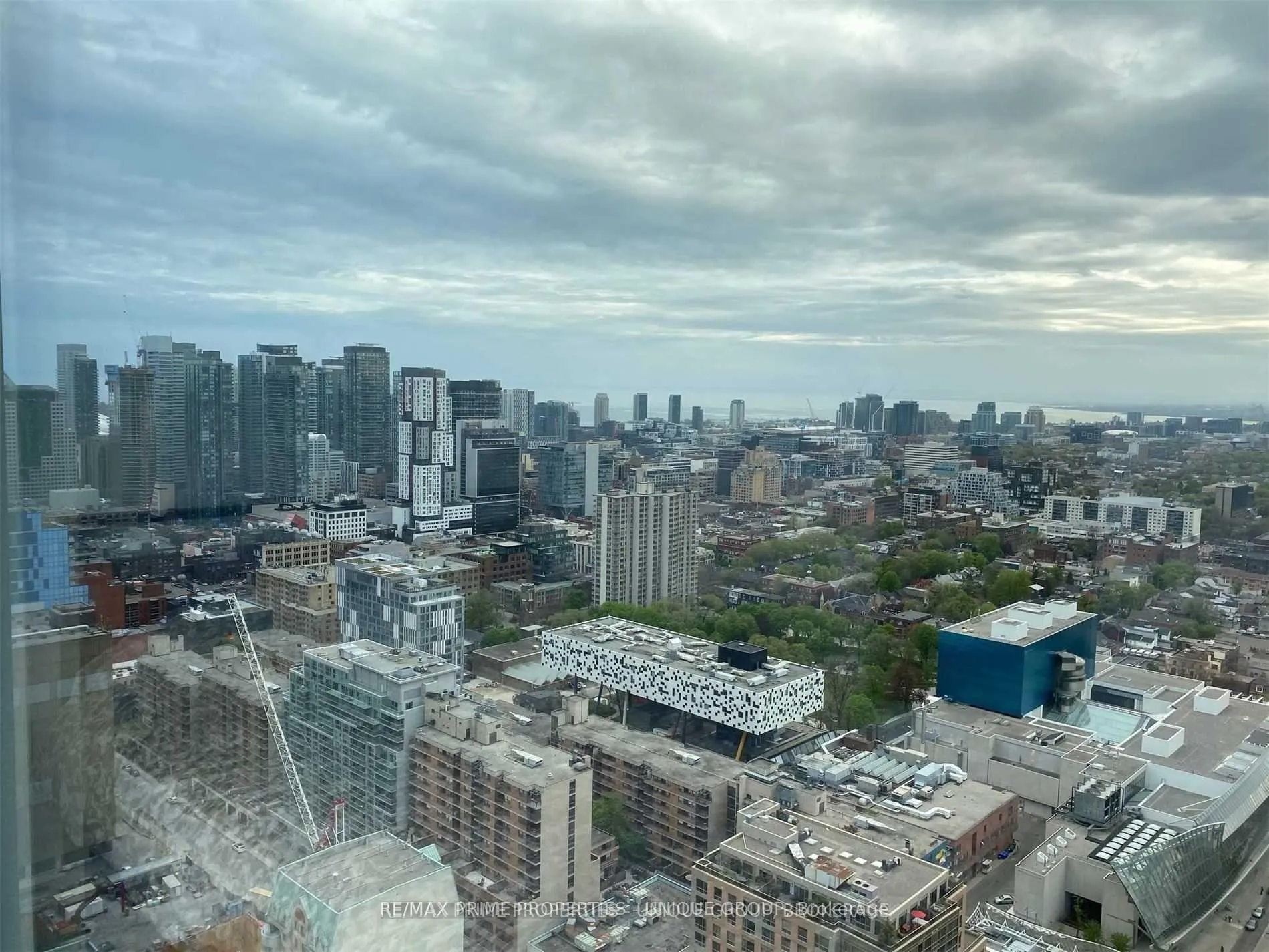 Photo 23 of Unit 2916, 488 University Avenue, Toronto, University — HOMEH