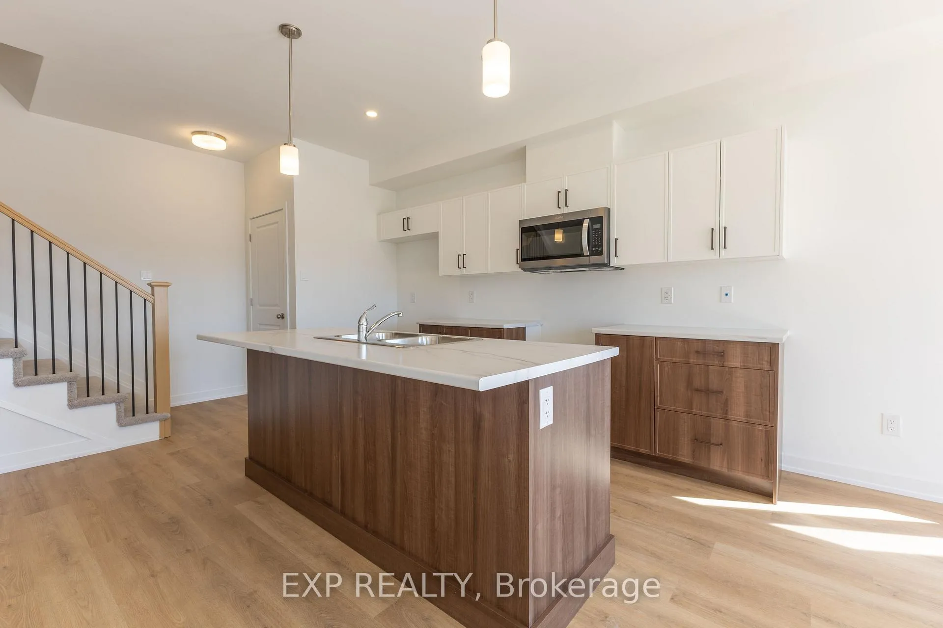 Photo 3 of 1208 Cope Drive, Ottawa, Stittsville (South) — HOMEH