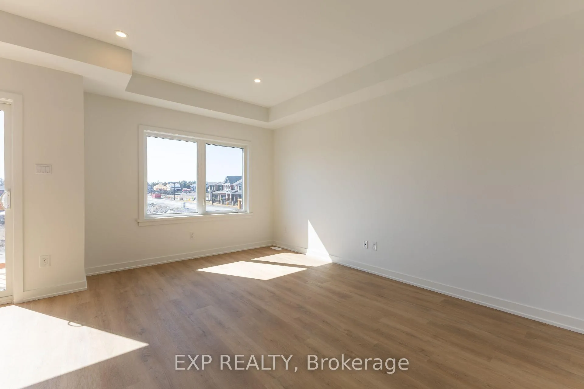 Photo 7 of 1208 Cope Drive, Ottawa, Stittsville (South) — HOMEH