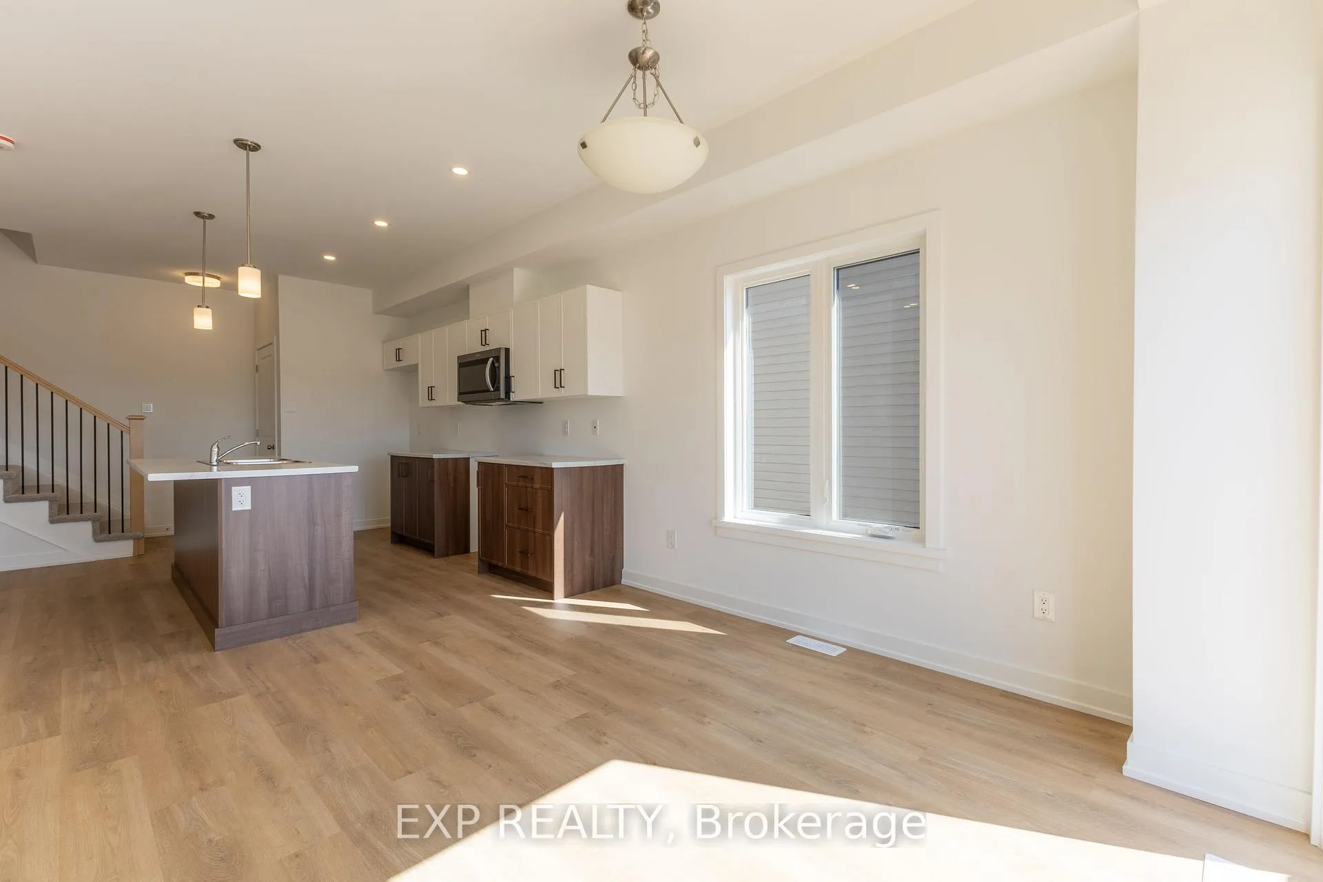 Photo 10 of 1208 Cope Drive, Ottawa, Stittsville (South) — HOMEH