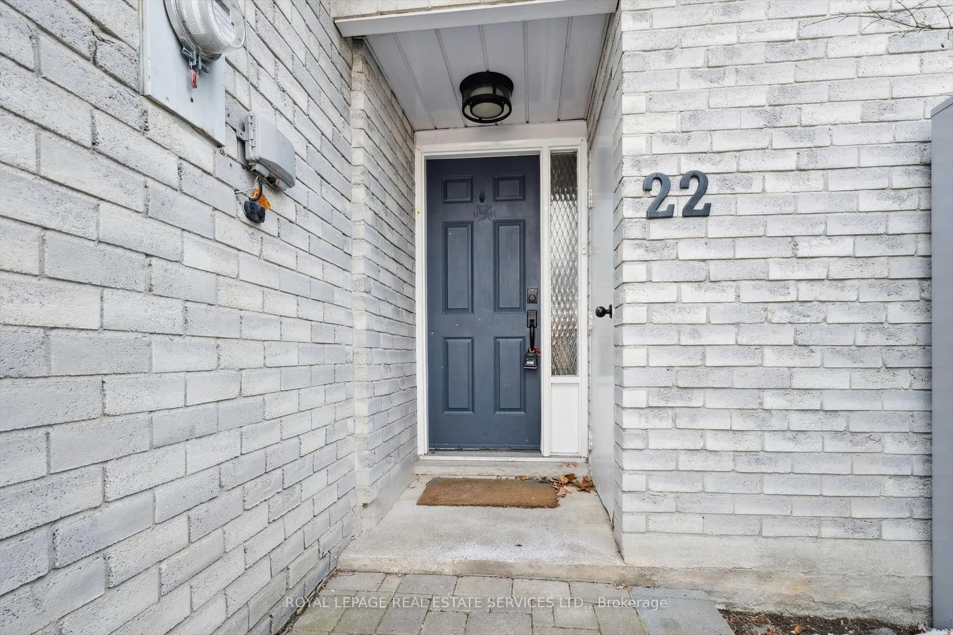 Photo 5 of Unit 22, 2299 Marine Drive, Oakville, Bronte — HOMEH