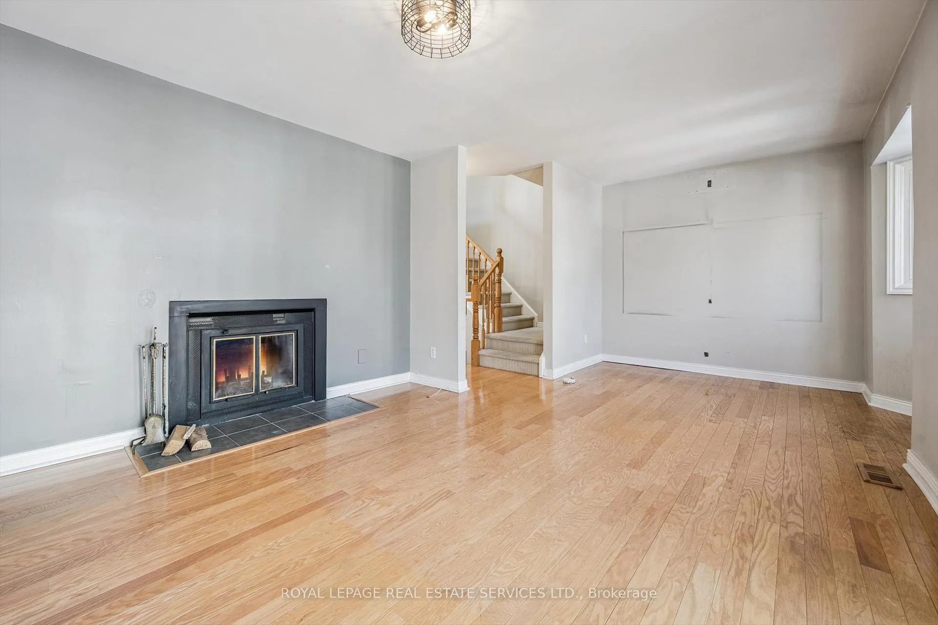 Photo 22 of Unit 22, 2299 Marine Drive, Oakville, Bronte — HOMEH