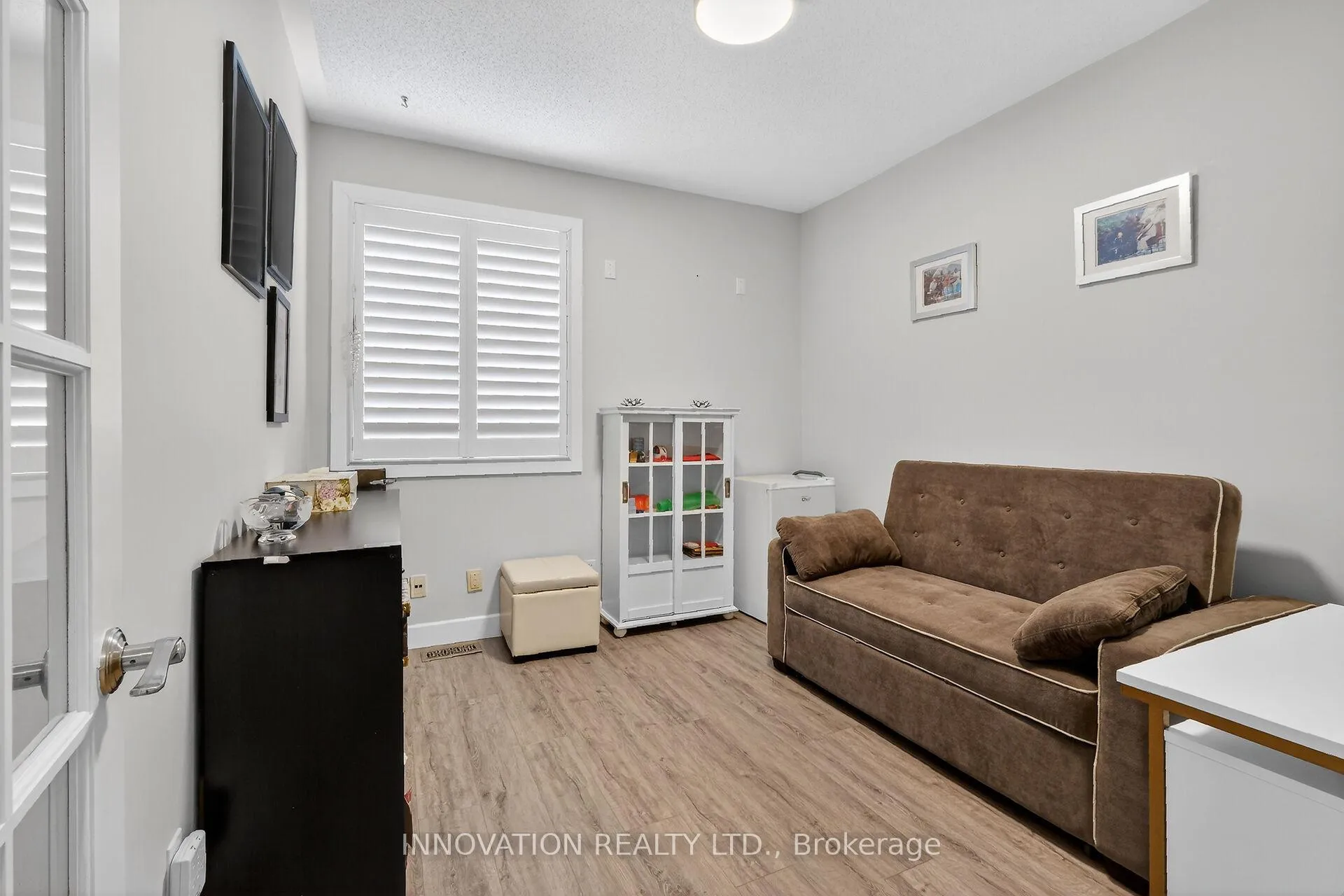 Photo 13 of 59 Farmfield Crescent, Ottawa, Kanata - Emerald Meadows/Trailwest — HOMEH