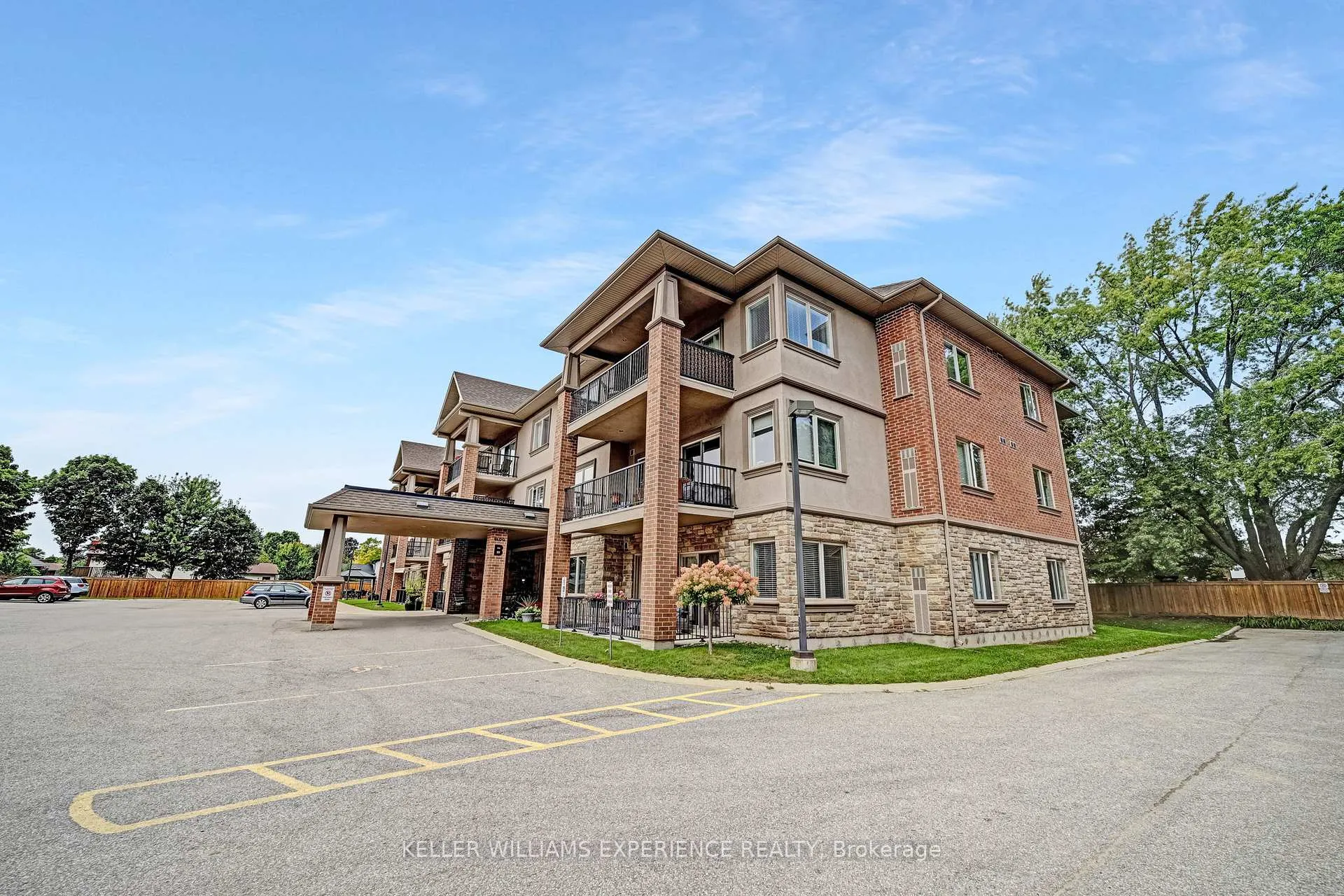 Front of Unit 103, 19B Yonge Street N