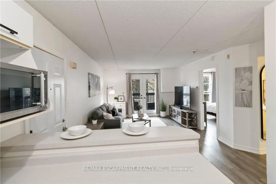 Photo 10 of Unit 222, 2030 Cleaver Avenue, Burlington, Headon — HOMEH