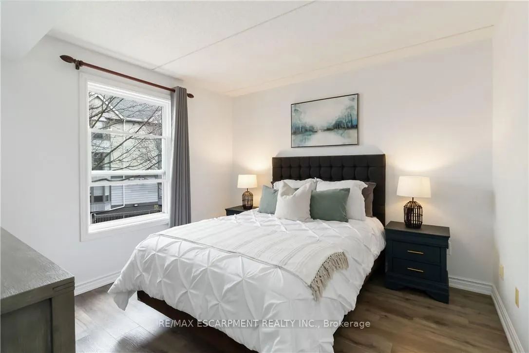 Photo 14 of Unit 222, 2030 Cleaver Avenue, Burlington, Headon — HOMEH
