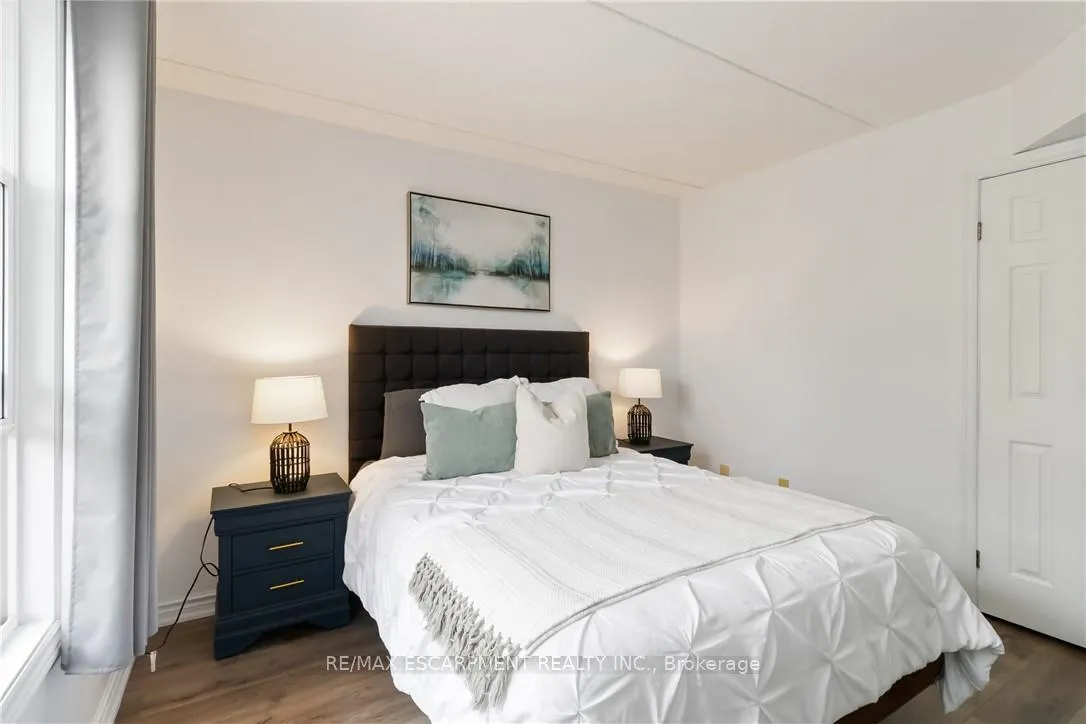 Photo 16 of Unit 222, 2030 Cleaver Avenue, Burlington, Headon — HOMEH