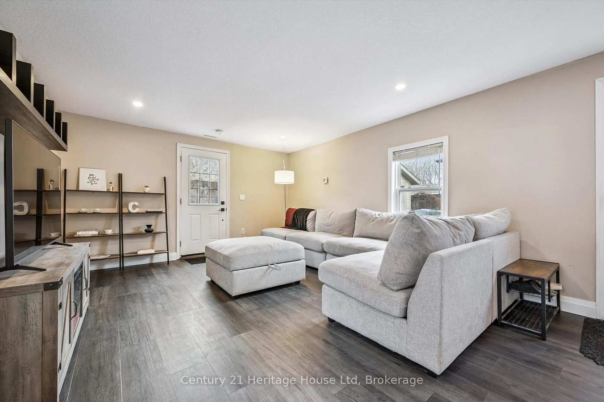 Photo 12 of 16 Hooper Street, Guelph, St. Patrick's Ward — HOMEH