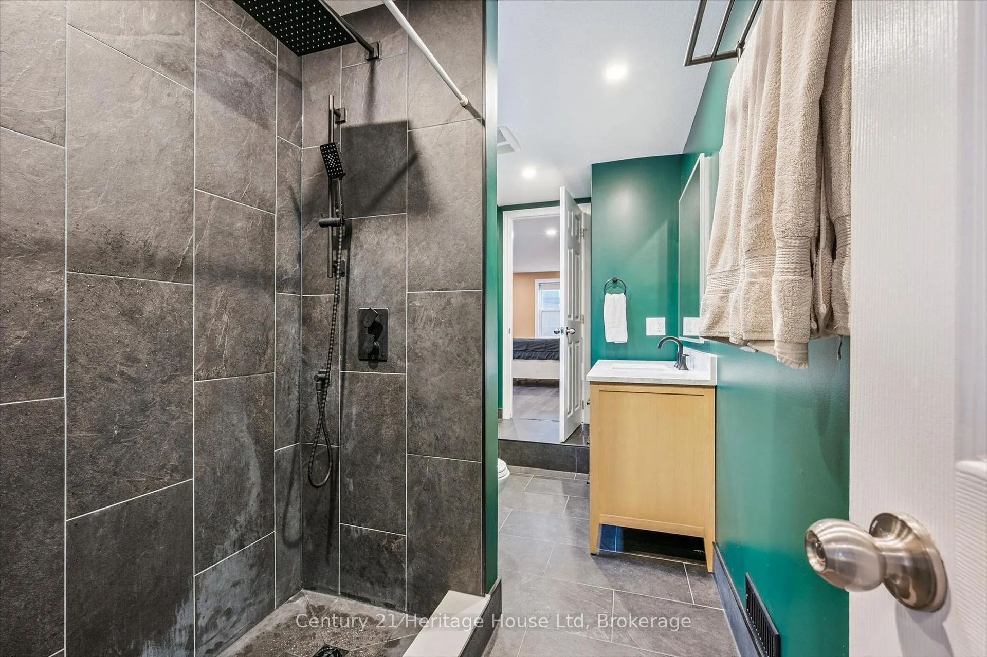 Photo 30 of 16 Hooper Street, Guelph, St. Patrick's Ward — HOMEH