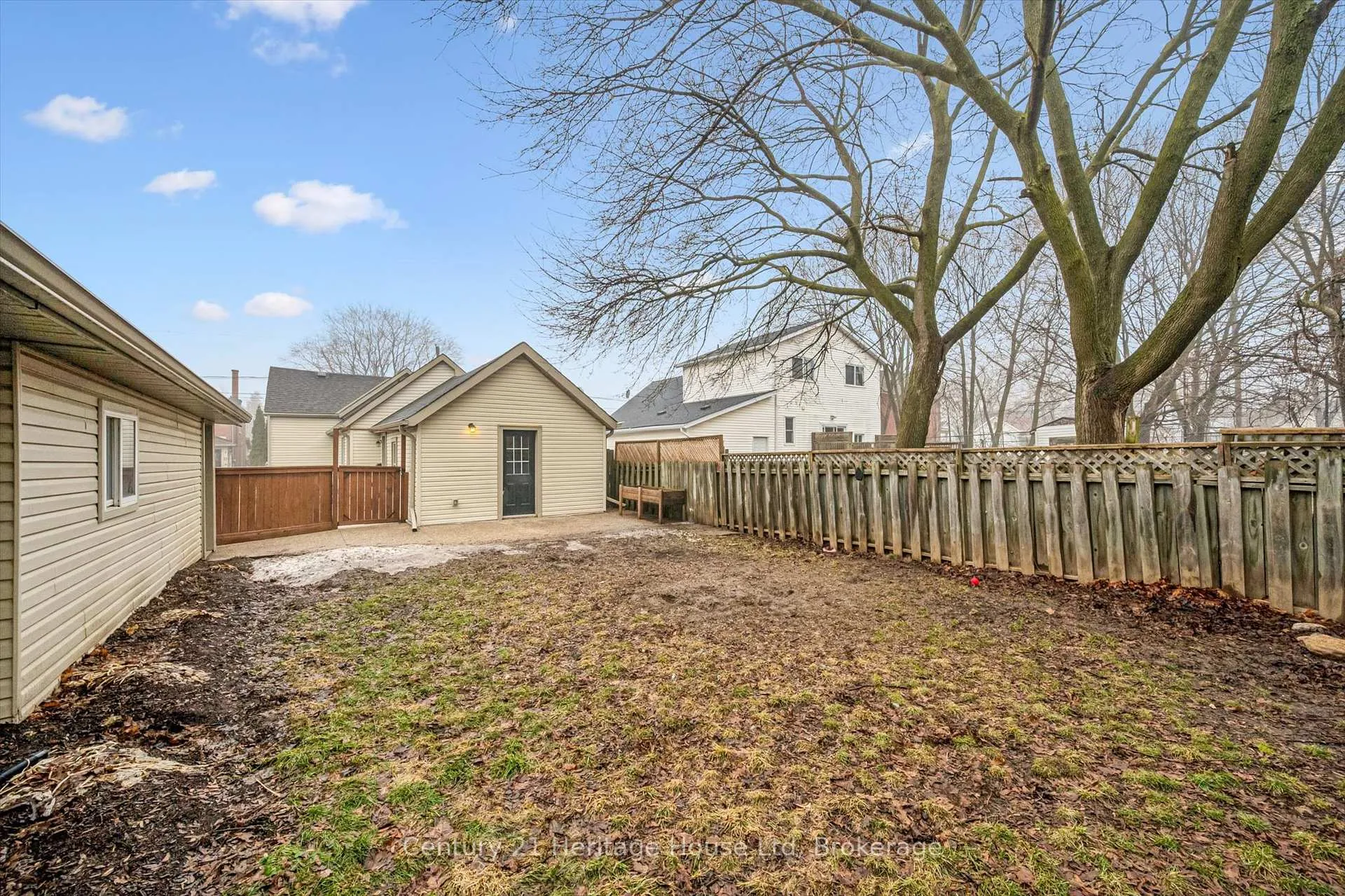 Photo 38 of 16 Hooper Street, Guelph, St. Patrick's Ward — HOMEH