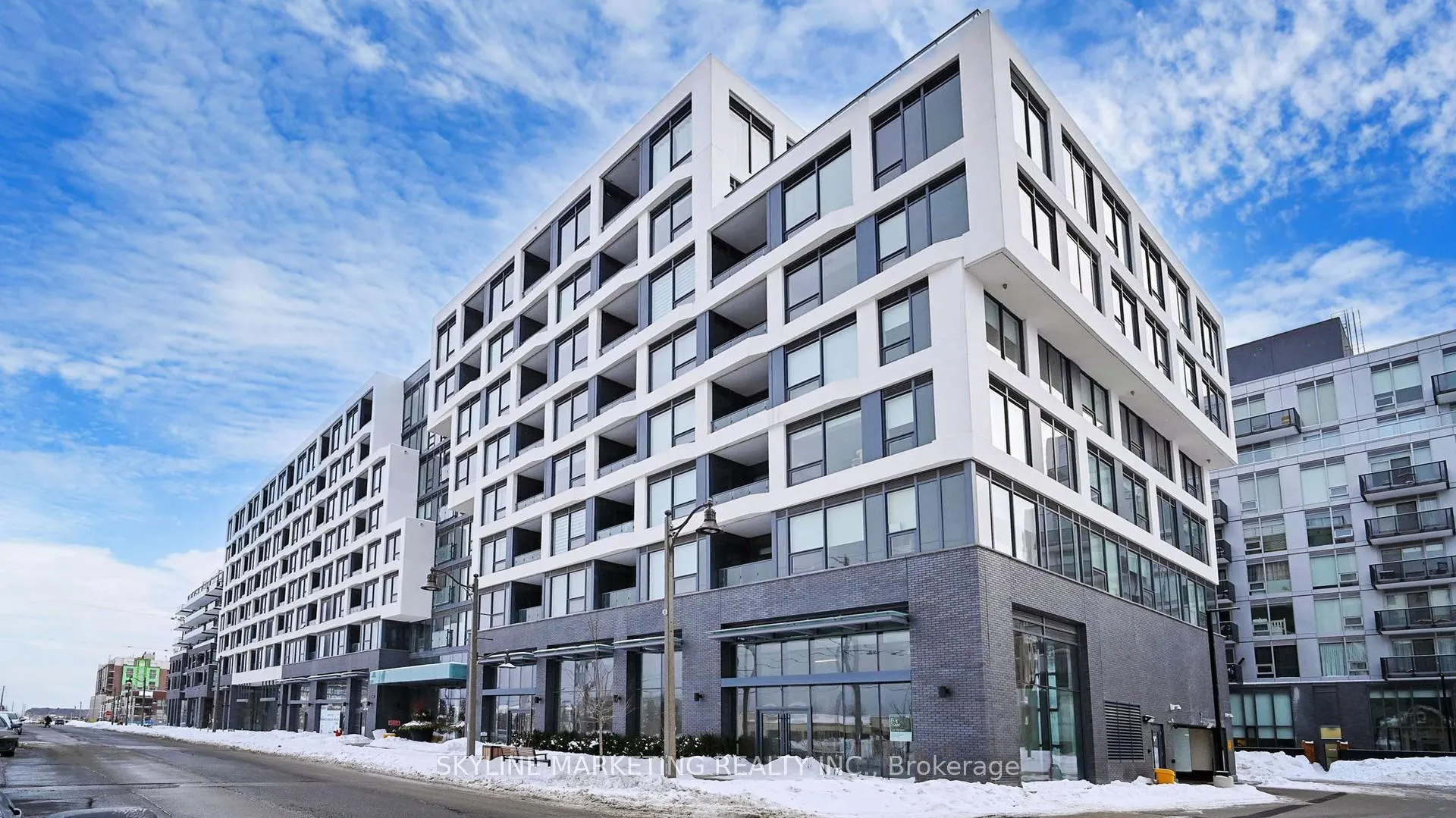 Photo 1 of Unit 326, 2450 Old Bronte Road, Oakville, Westmount — HOMEH