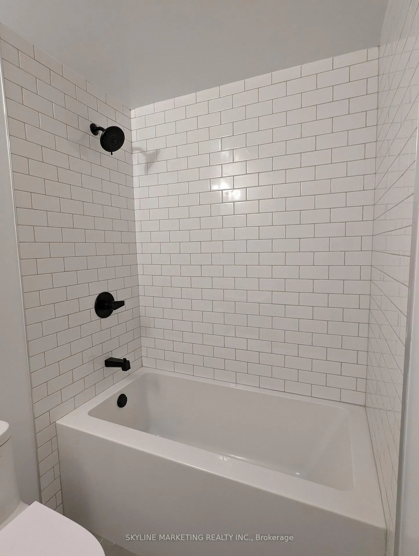 Photo 5 of Unit 326, 2450 Old Bronte Road, Oakville, Westmount — HOMEH
