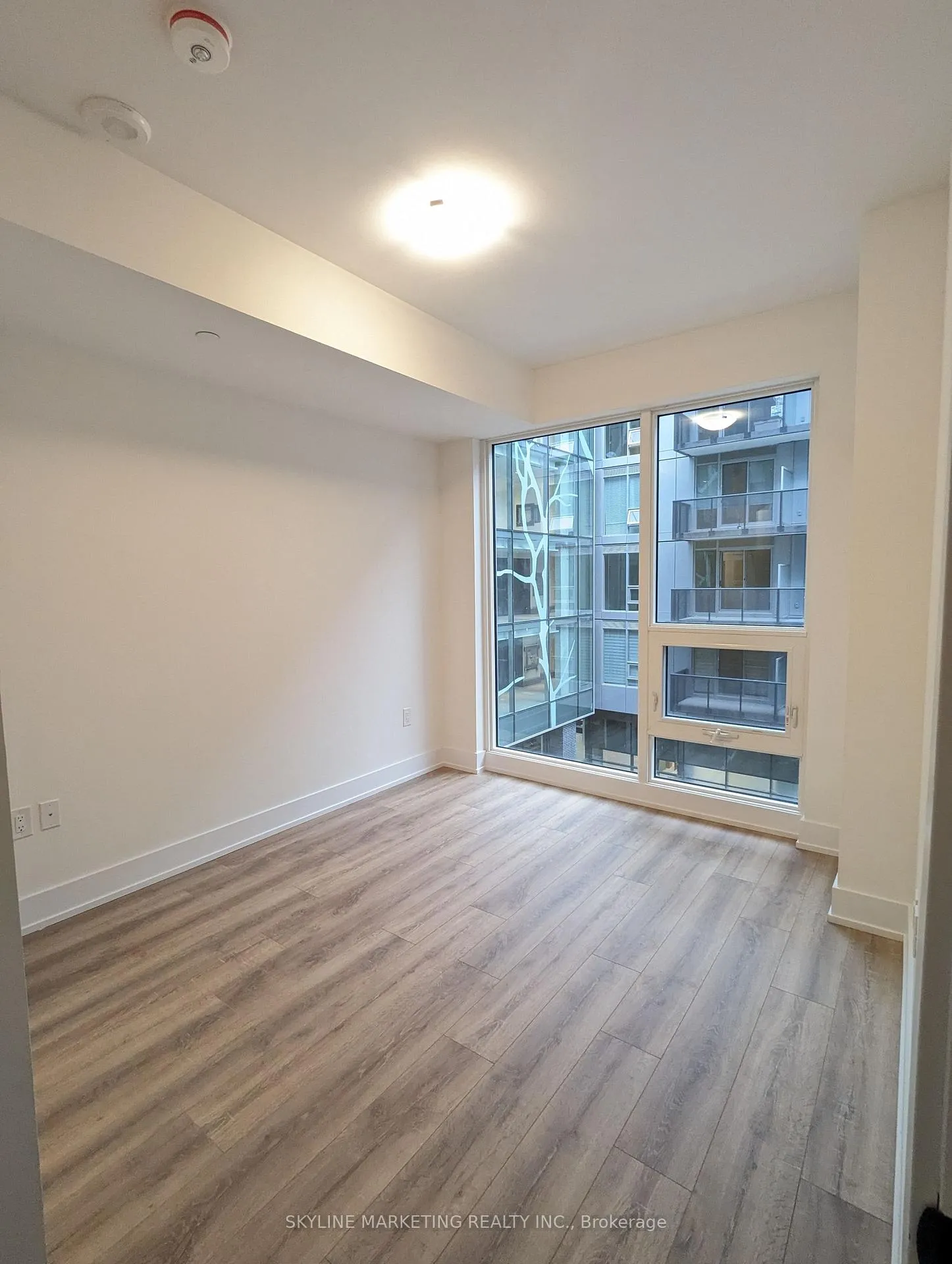 Photo 8 of Unit 326, 2450 Old Bronte Road, Oakville, Westmount — HOMEH