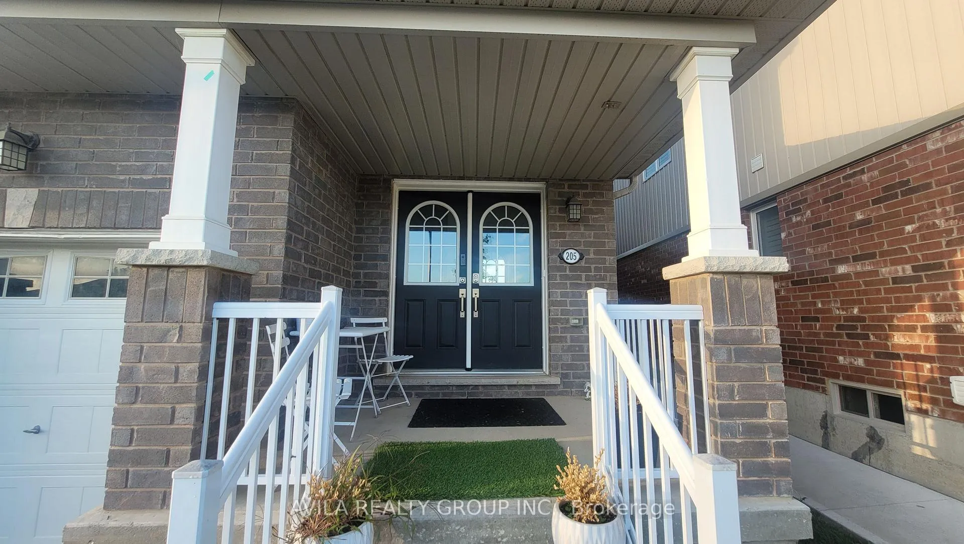 Photo 3 of 205 Thompson Road, Haldimand — HOMEH