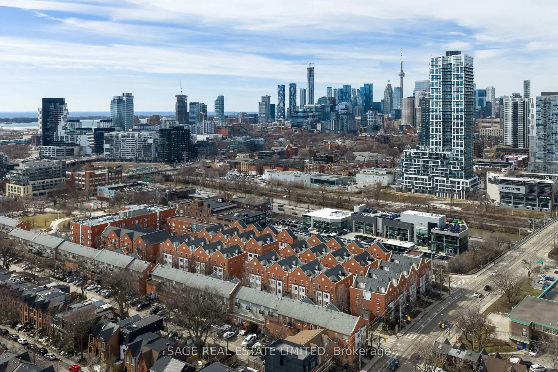 Photo 2 of Unit 4, 817 Dundas Street E, Toronto, South Riverdale — HOMEH
