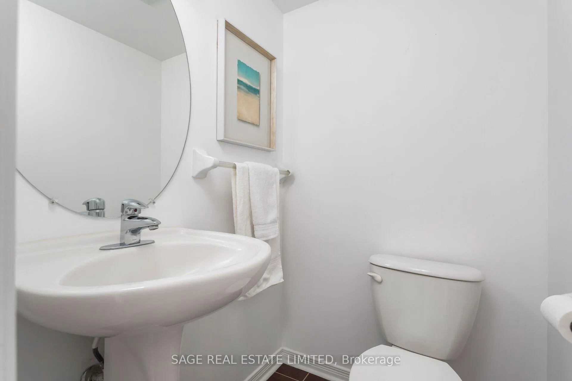 Photo 9 of Unit 4, 817 Dundas Street E, Toronto, South Riverdale — HOMEH