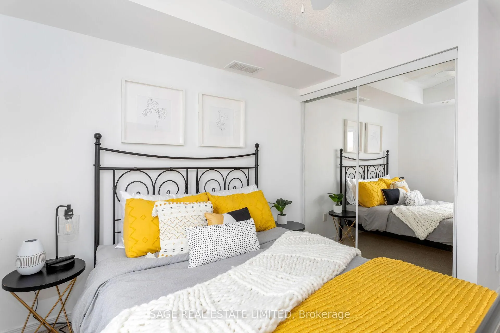 Photo 21 of Unit 4, 817 Dundas Street E, Toronto, South Riverdale — HOMEH