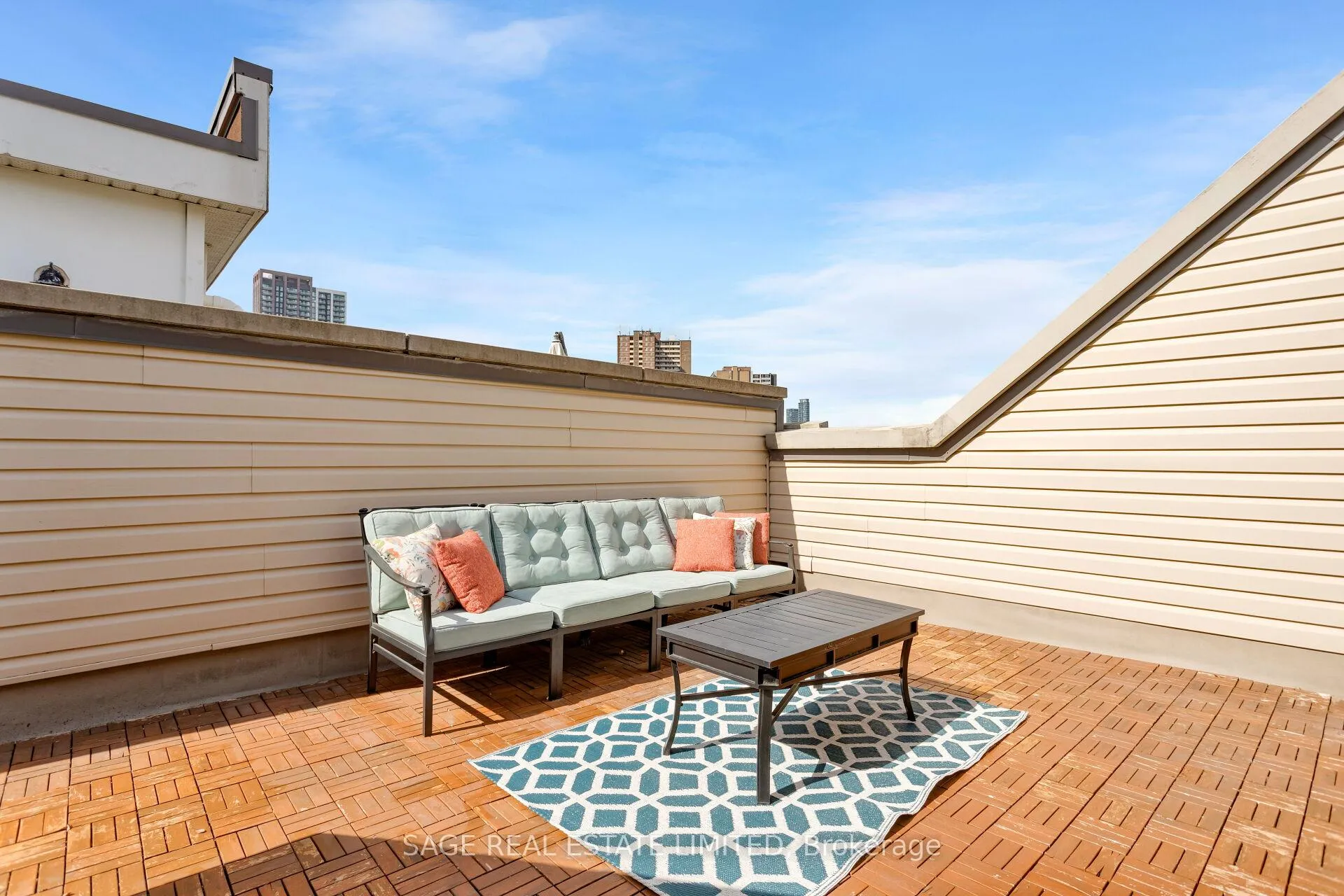 Photo 24 of Unit 4, 817 Dundas Street E, Toronto, South Riverdale — HOMEH