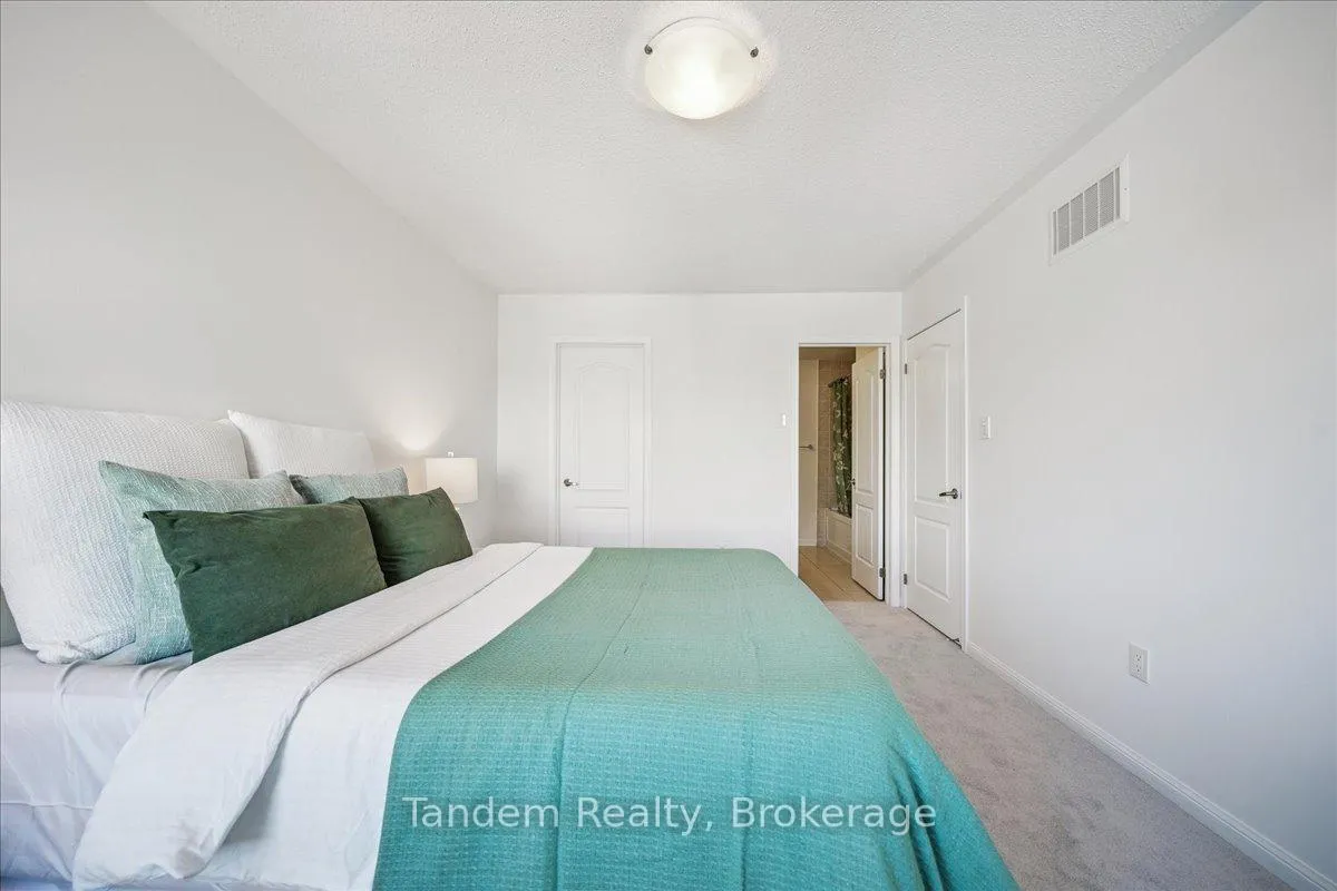 Photo 15 of 605 Attenborough Terrace, Milton, Willmott — HOMEH