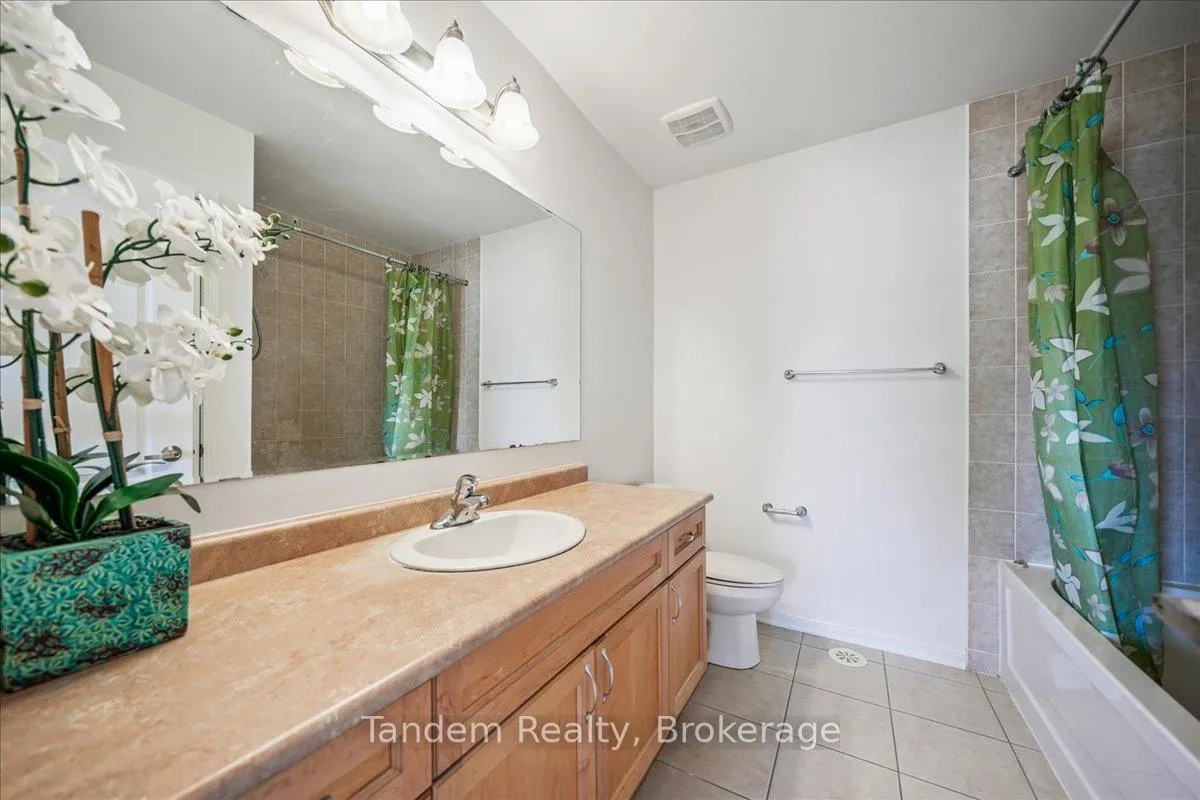 Photo 19 of 605 Attenborough Terrace, Milton, Willmott — HOMEH