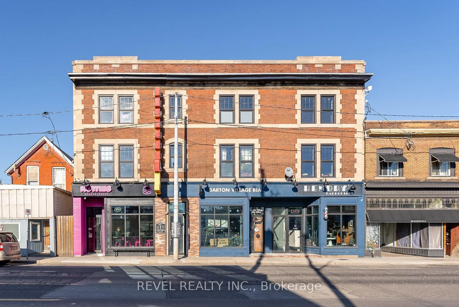 Front of Unit 302, 657 Barton Street E