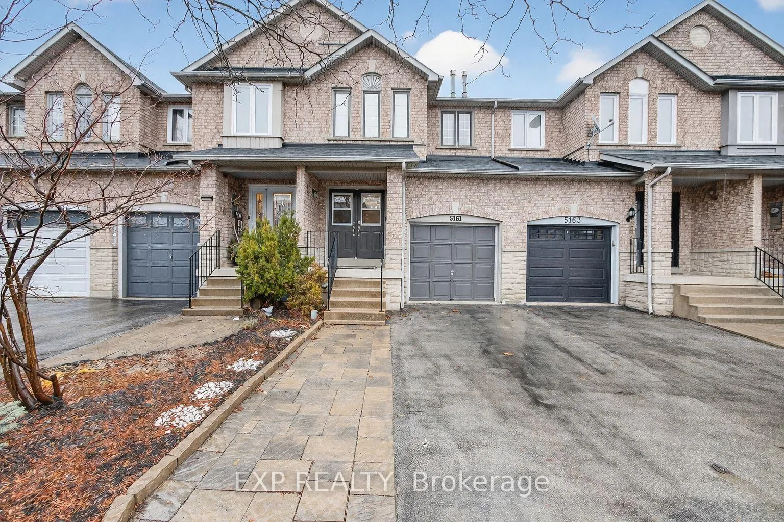 Photo 1 of 5161 Falconcrest Drive, Burlington, Uptown — HOMEH