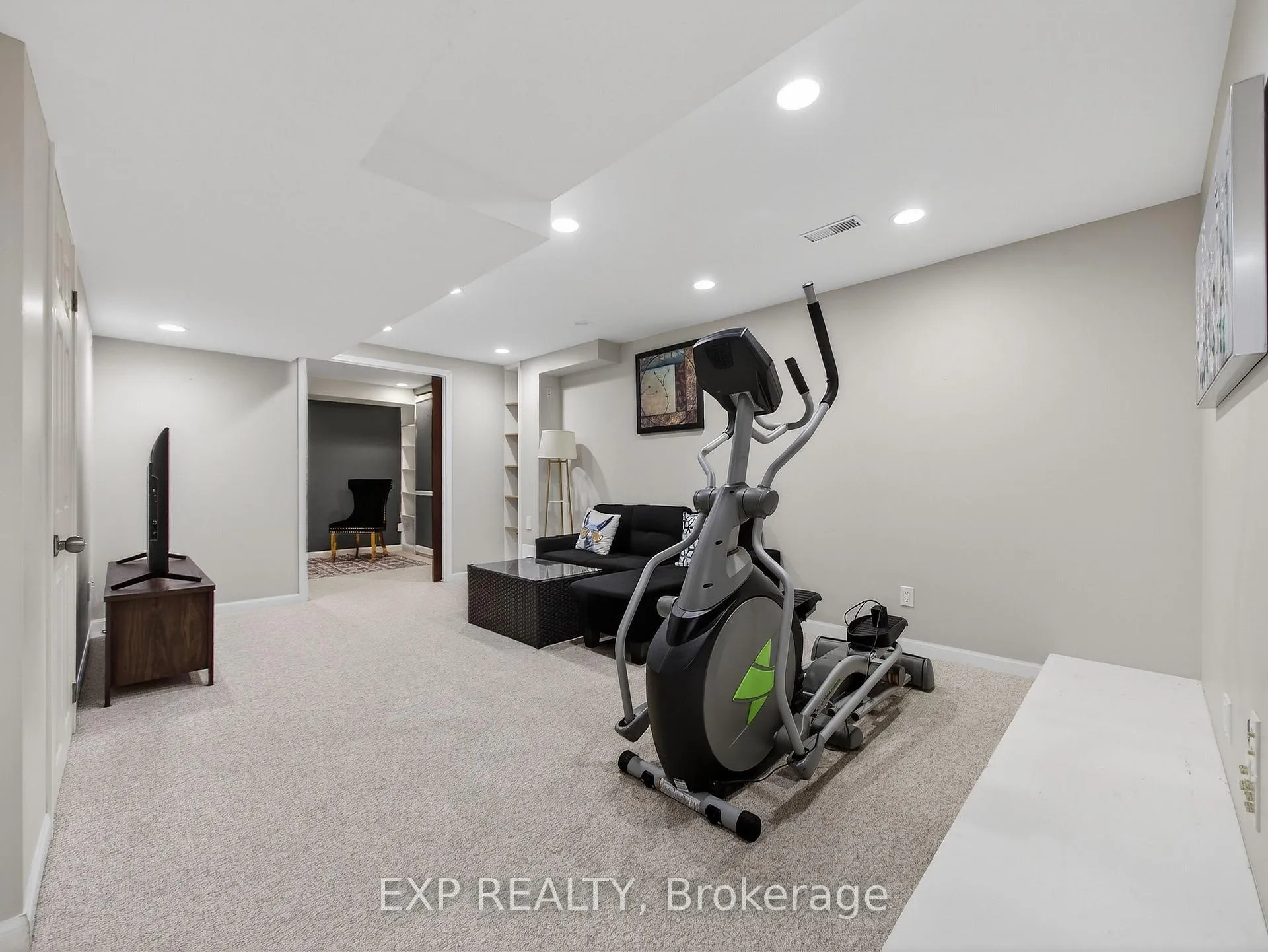 Photo 19 of 5161 Falconcrest Drive, Burlington, Uptown — HOMEH