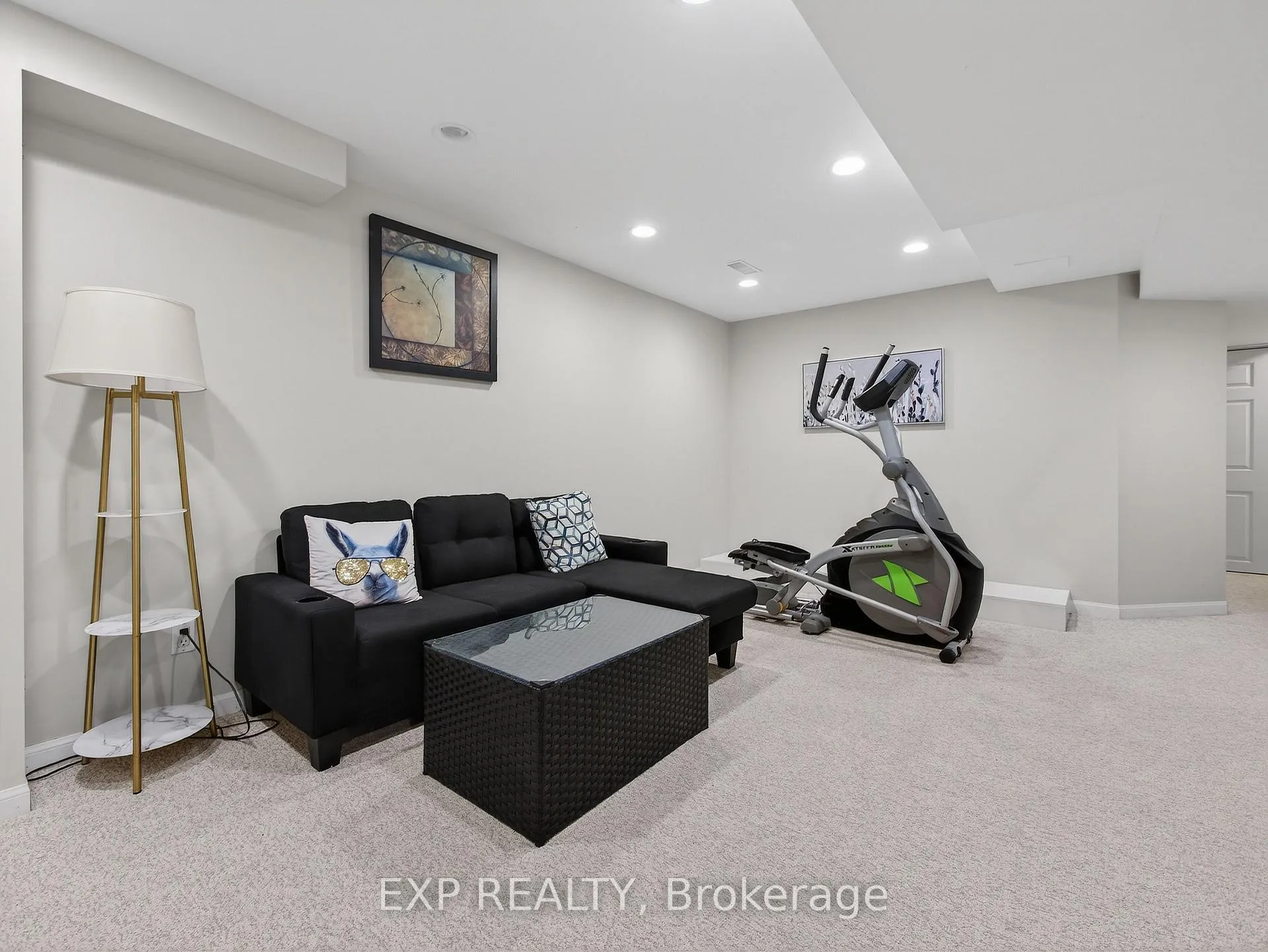 Photo 20 of 5161 Falconcrest Drive, Burlington, Uptown — HOMEH