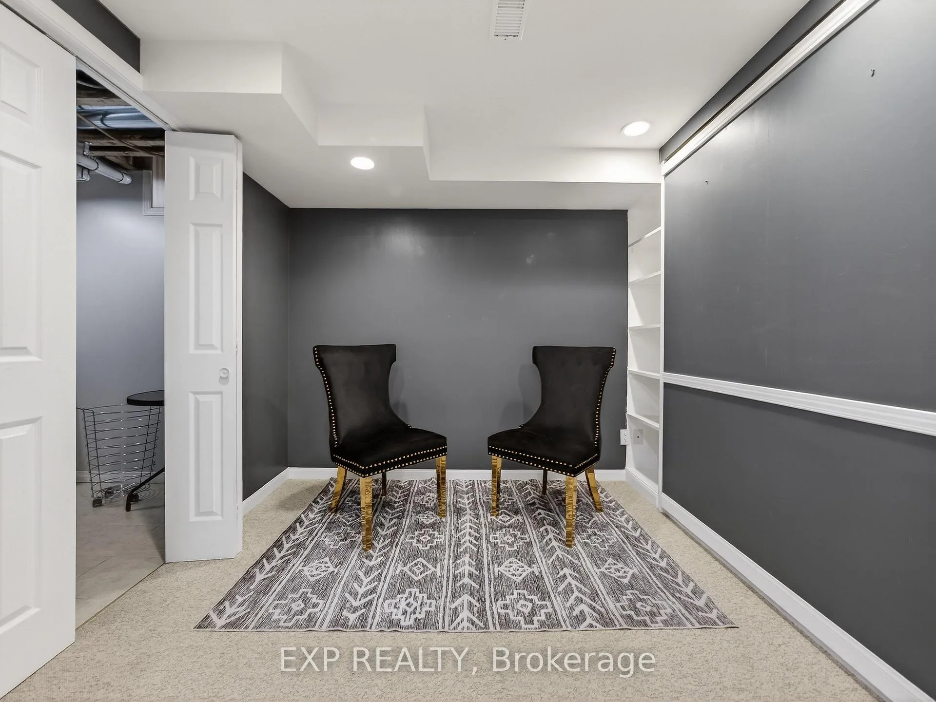 Photo 21 of 5161 Falconcrest Drive, Burlington, Uptown — HOMEH