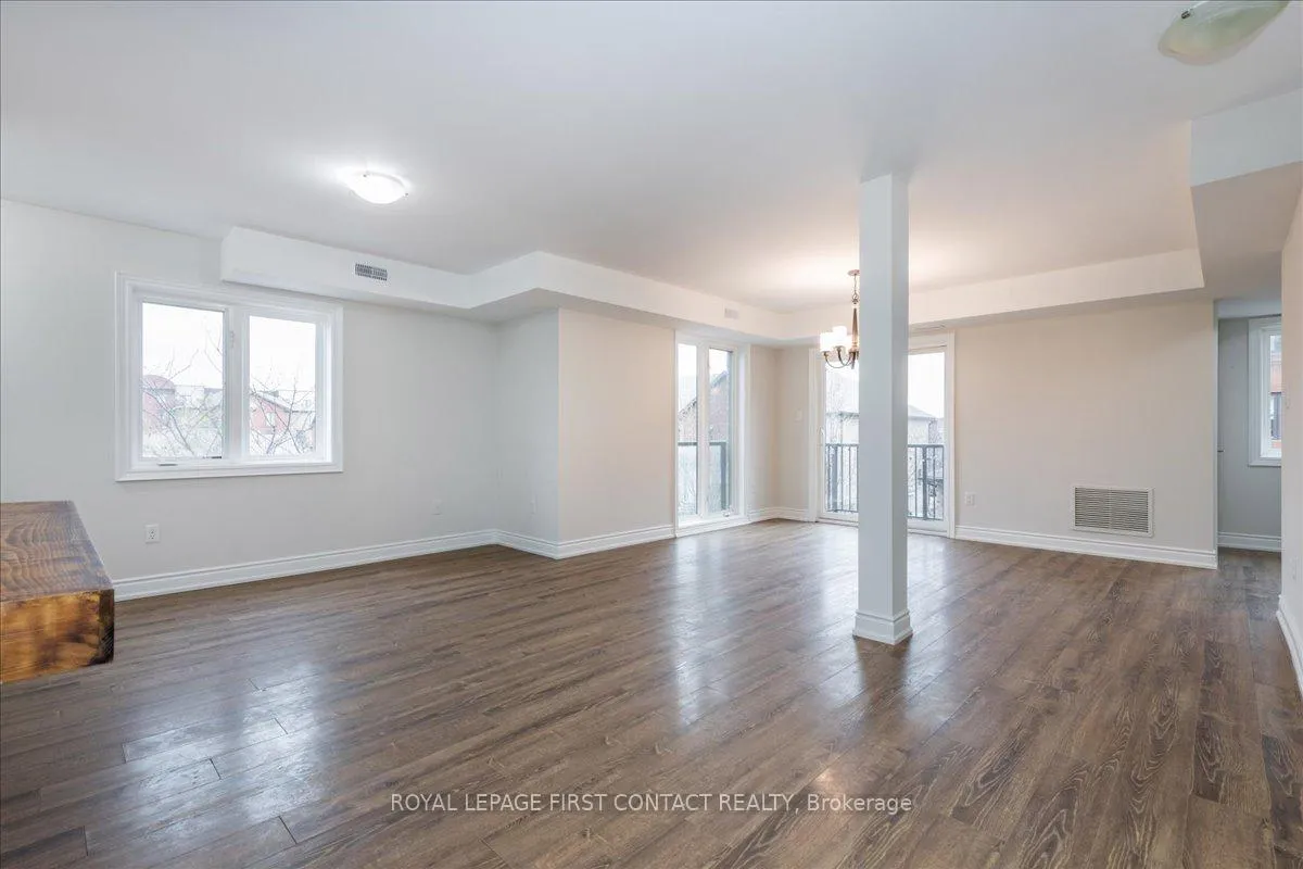 Photo 5 of Unit 4, 35 Madelaine Drive, Barrie, Painswick South — HOMEH