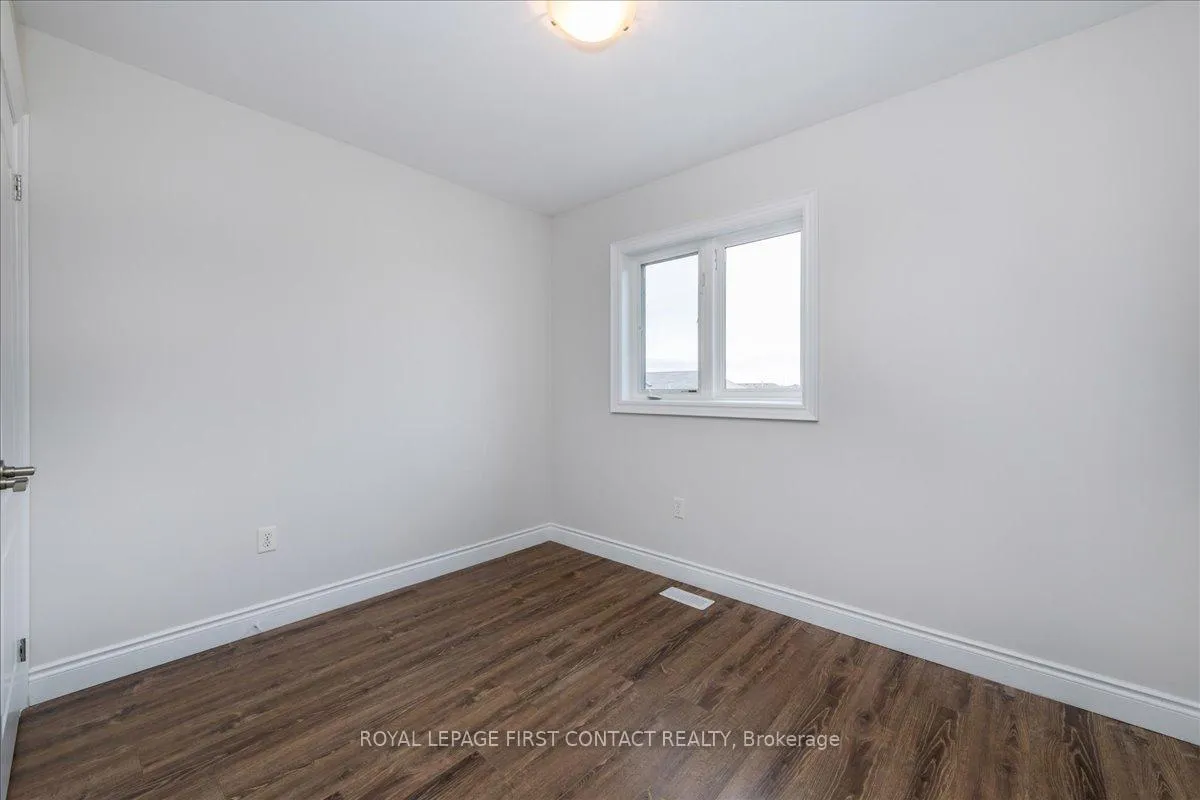 Photo 13 of Unit 4, 35 Madelaine Drive, Barrie, Painswick South — HOMEH