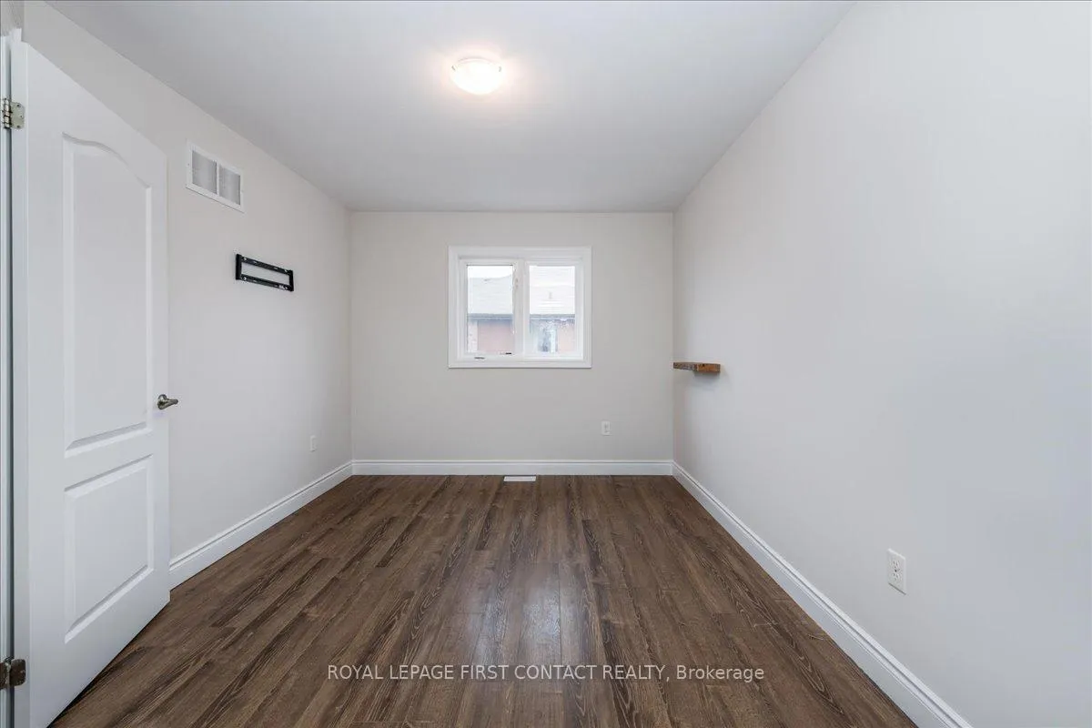 Photo 14 of Unit 4, 35 Madelaine Drive, Barrie, Painswick South — HOMEH