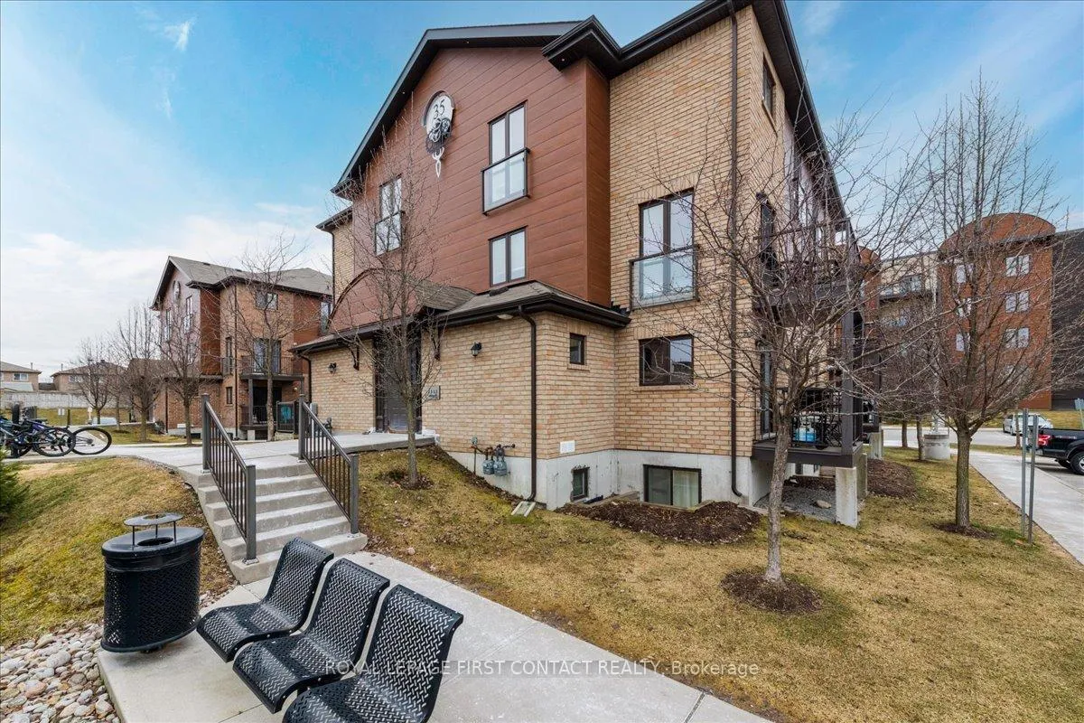 Photo 20 of Unit 4, 35 Madelaine Drive, Barrie, Painswick South — HOMEH