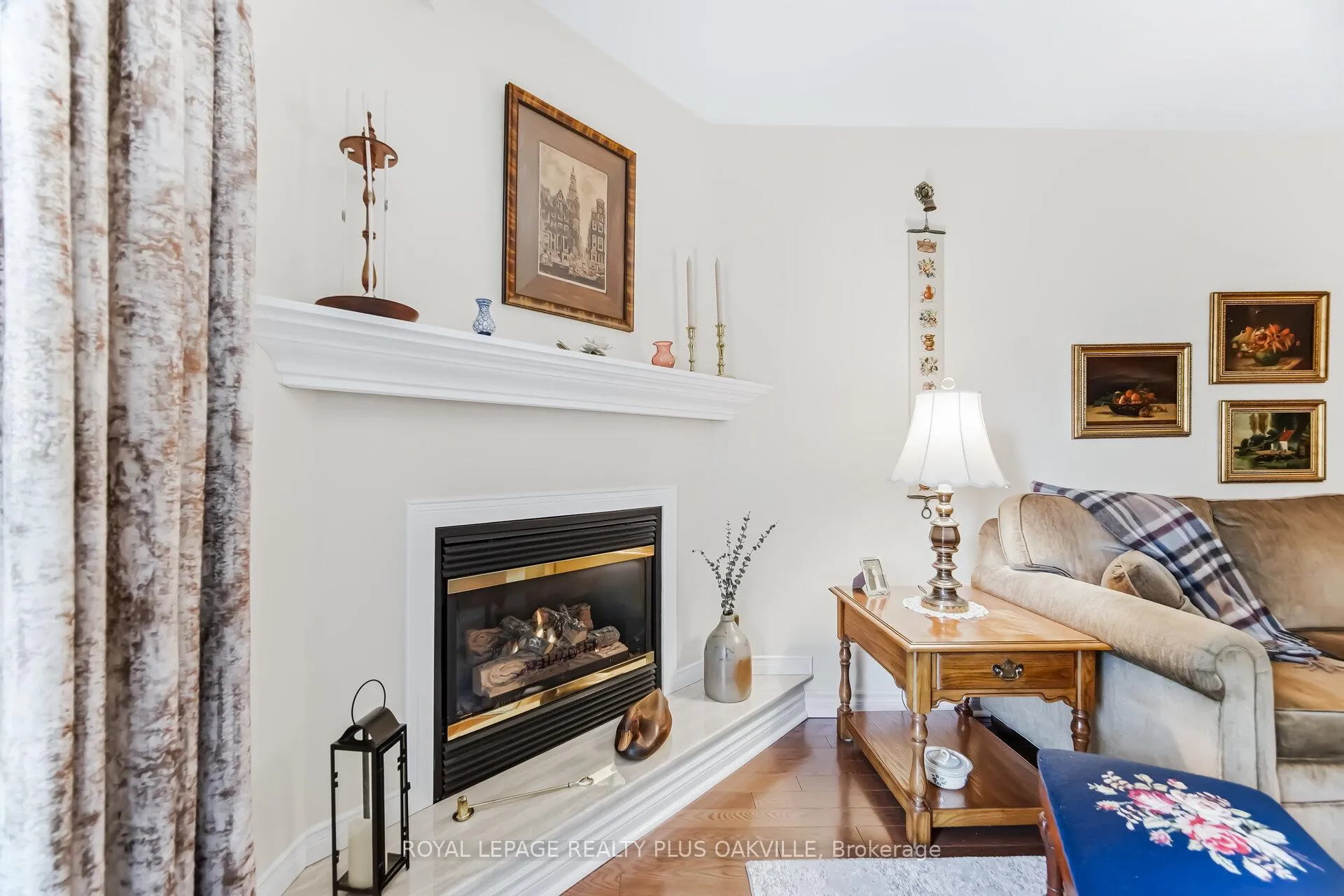 Photo 12 of Unit 135, 3333 New Street, Burlington, Roseland — HOMEH