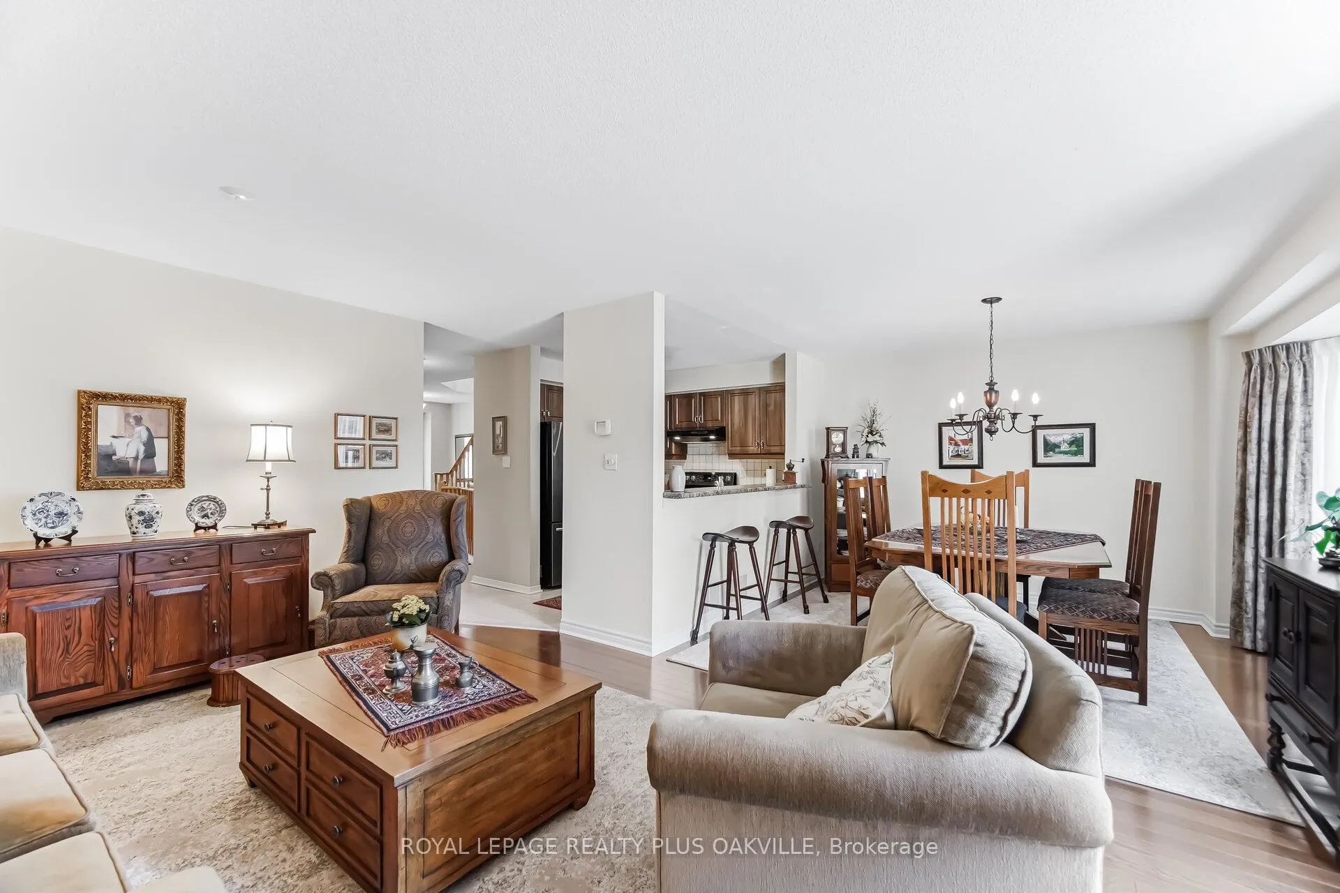 Photo 13 of Unit 135, 3333 New Street, Burlington, Roseland — HOMEH