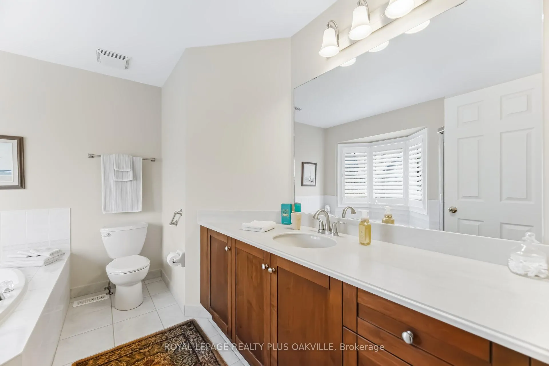 Photo 33 of Unit 135, 3333 New Street, Burlington, Roseland — HOMEH