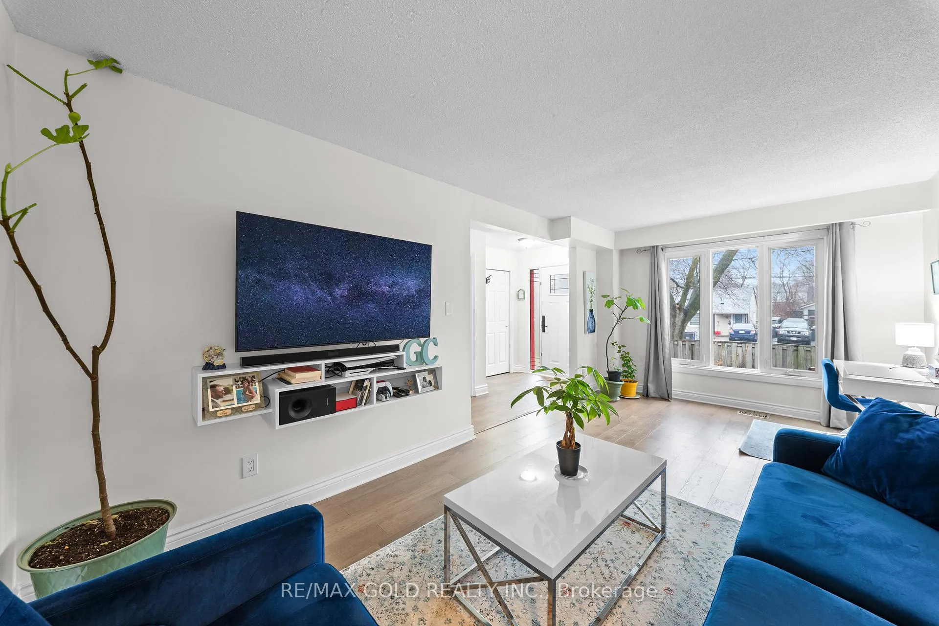 Photo 11 of 2 Barnstead Court, Brampton, Downtown Brampton — HOMEH