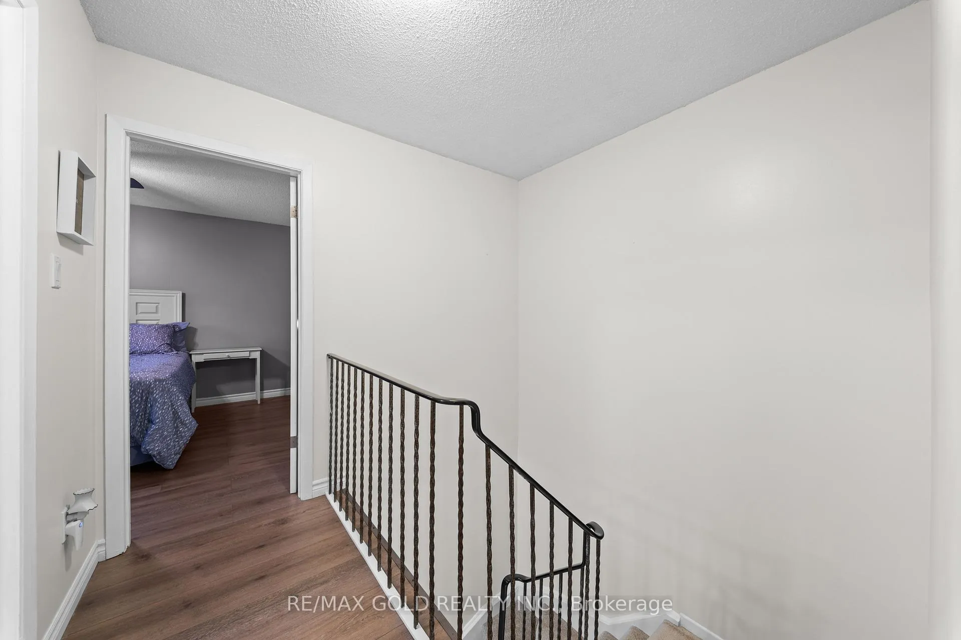 Photo 23 of 2 Barnstead Court, Brampton, Downtown Brampton — HOMEH