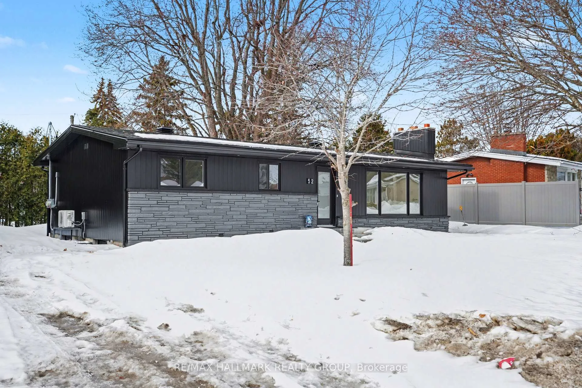 Photo 1 of Unit 2, 52 Glenridge Road, Ottawa, Meadowlands/Crestview — HOMEH