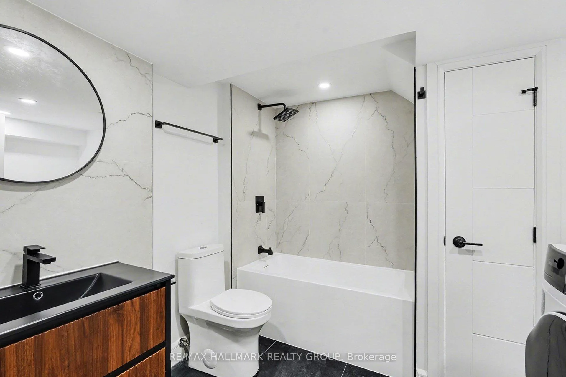 Photo 10 of Unit 2, 52 Glenridge Road, Ottawa, Meadowlands/Crestview — HOMEH