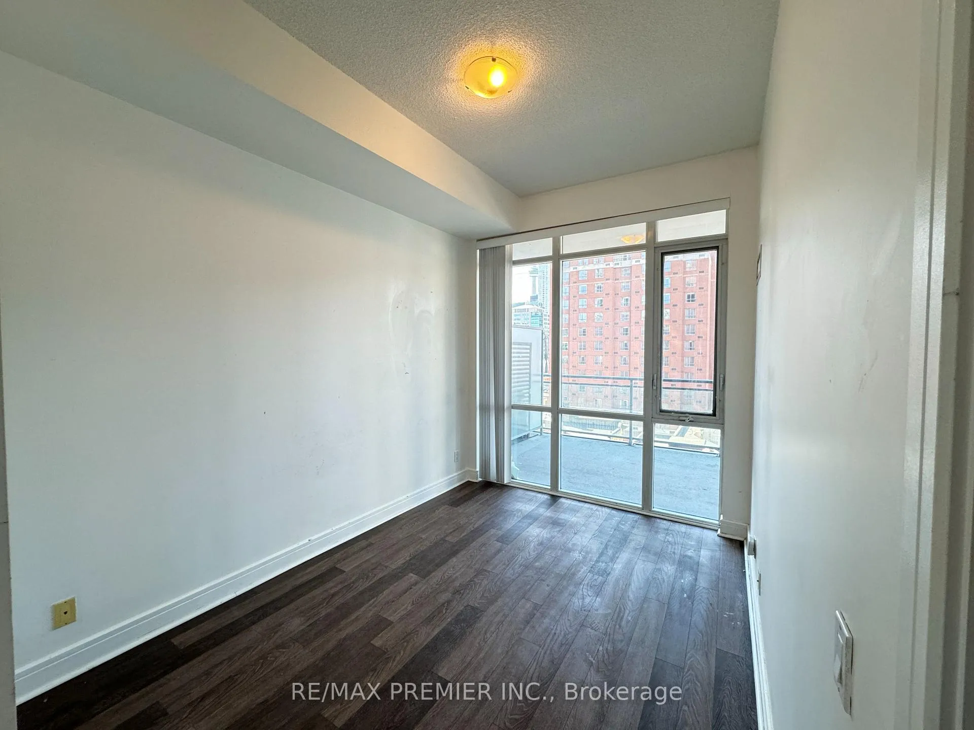 Photo 5 of Unit 710, 116 George Street, Toronto, Moss Park — HOMEH