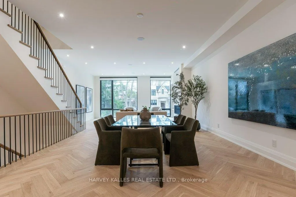 Photo 14 of 36 Evergreen Gardens, Toronto, Leaside — HOMEH