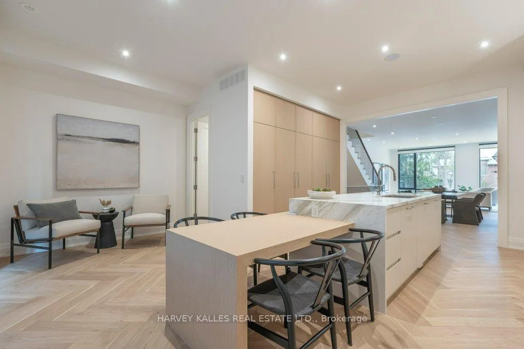 Photo 19 of 36 Evergreen Gardens, Toronto, Leaside — HOMEH