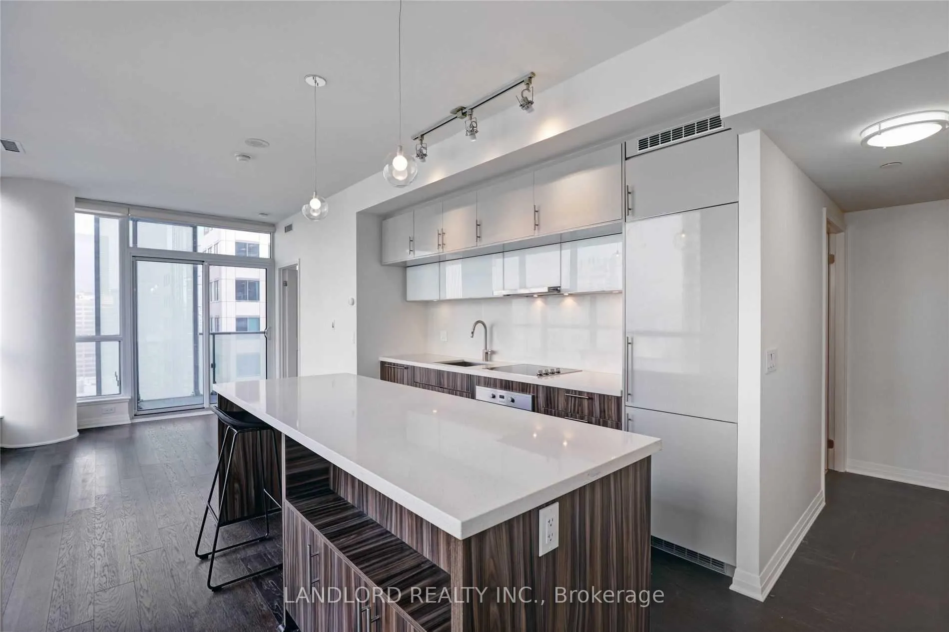 Front of Unit 3002, 8 Mercer Street