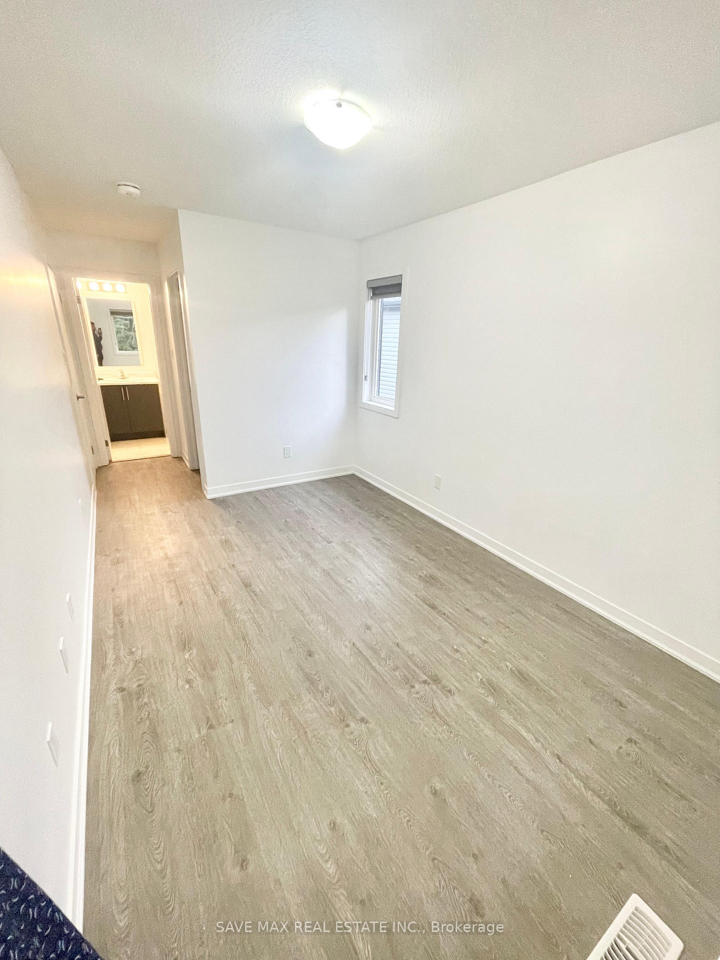 Photo 26 of 44 Pony Way, Kitchener — HOMEH