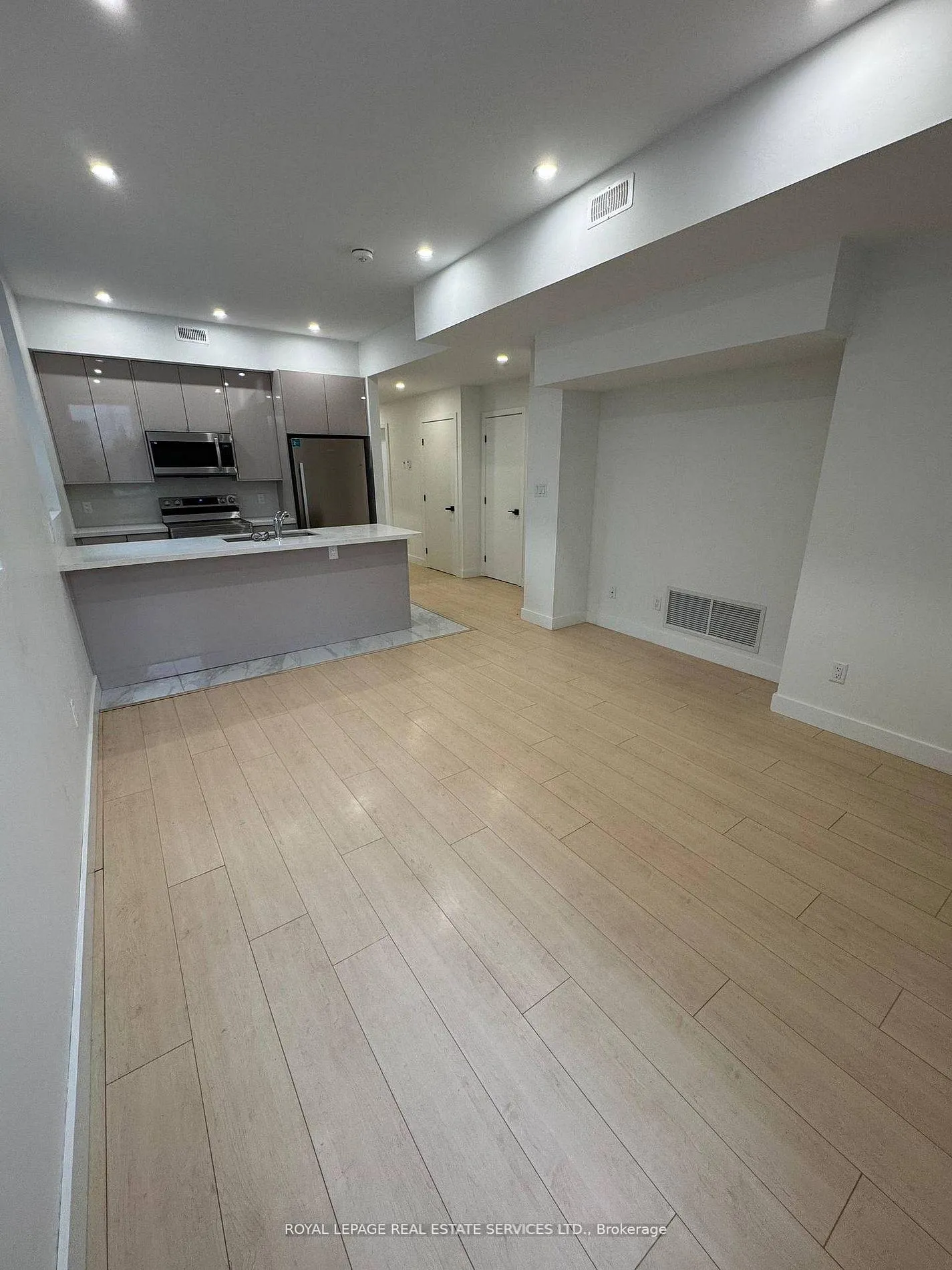 Photo 1 of Unit 2, 4B Huron Avenue N, Ottawa, Ottawa West — HOMEH