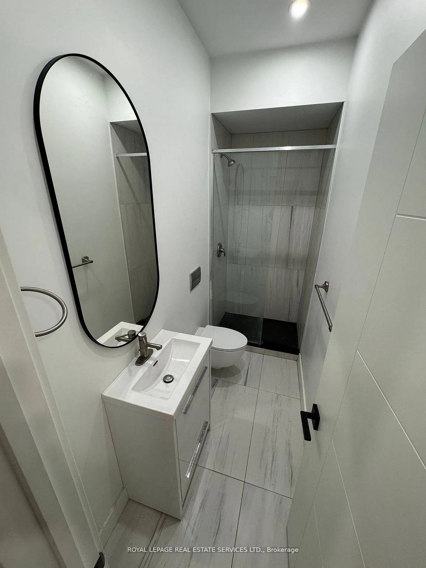 Photo 7 of Unit 2, 4B Huron Avenue N, Ottawa, Ottawa West — HOMEH