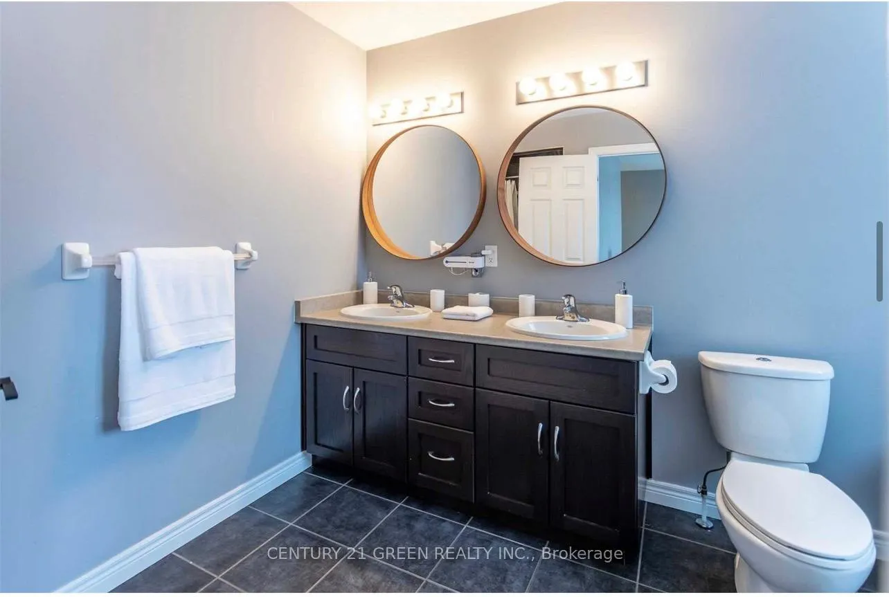 Photo 11 of Unit Main, 93 Oakes Crescent, Guelph, Grange Road — HOMEH