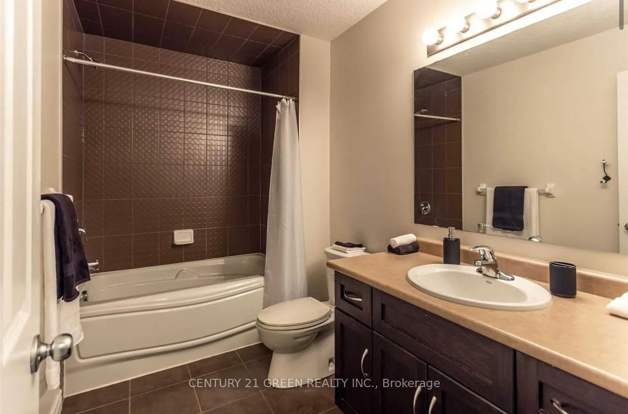 Photo 14 of Unit Main, 93 Oakes Crescent, Guelph, Grange Road — HOMEH