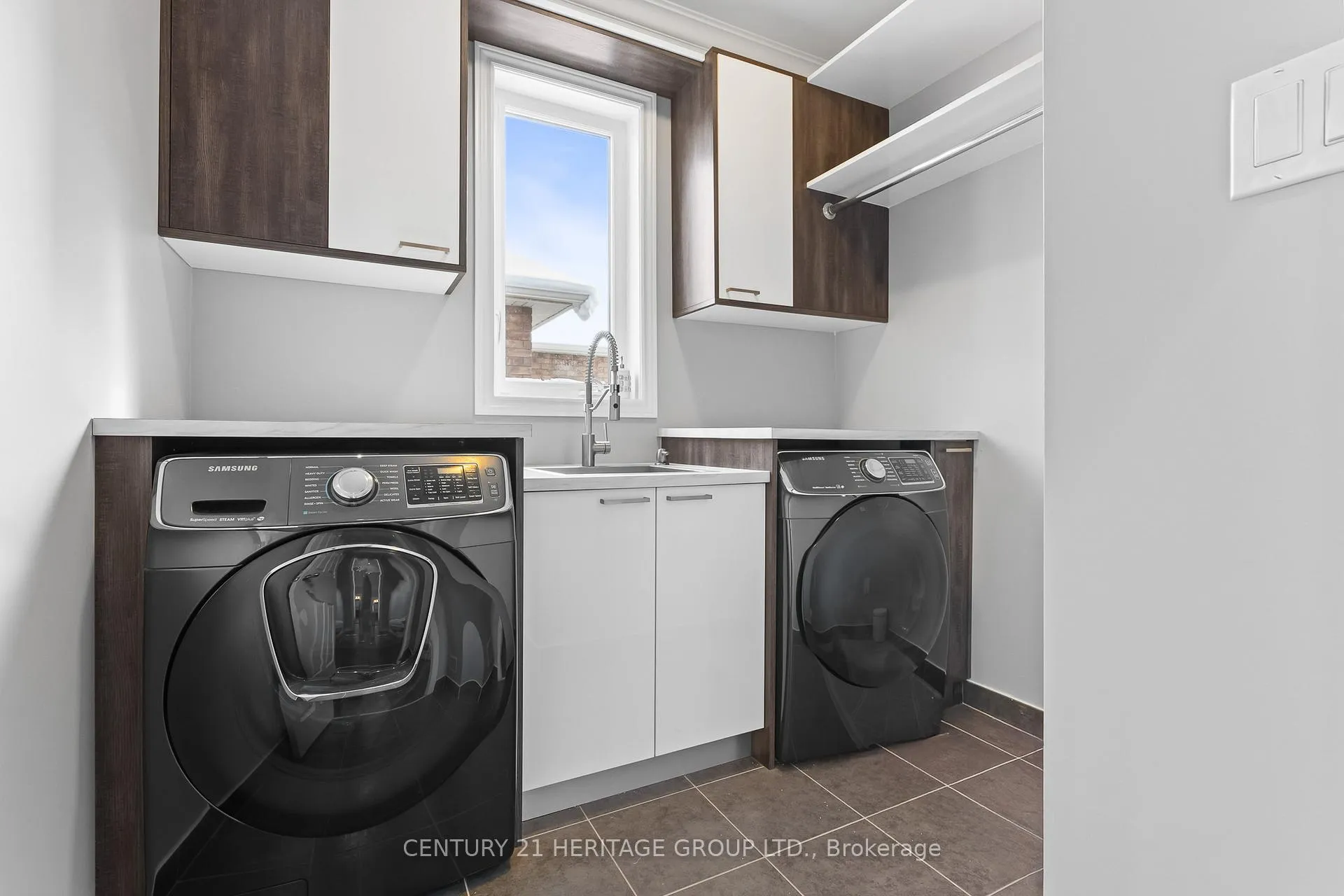 Photo 35 of 77 Trail Boulevard, Springwater, Centre Vespra — HOMEH